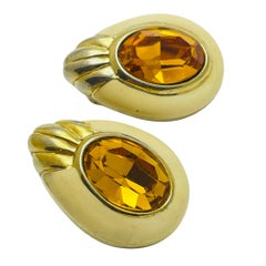 Pendientes de clip de diseño vintage PISCITELLI firmados en esmalte tono oro cristal citrino