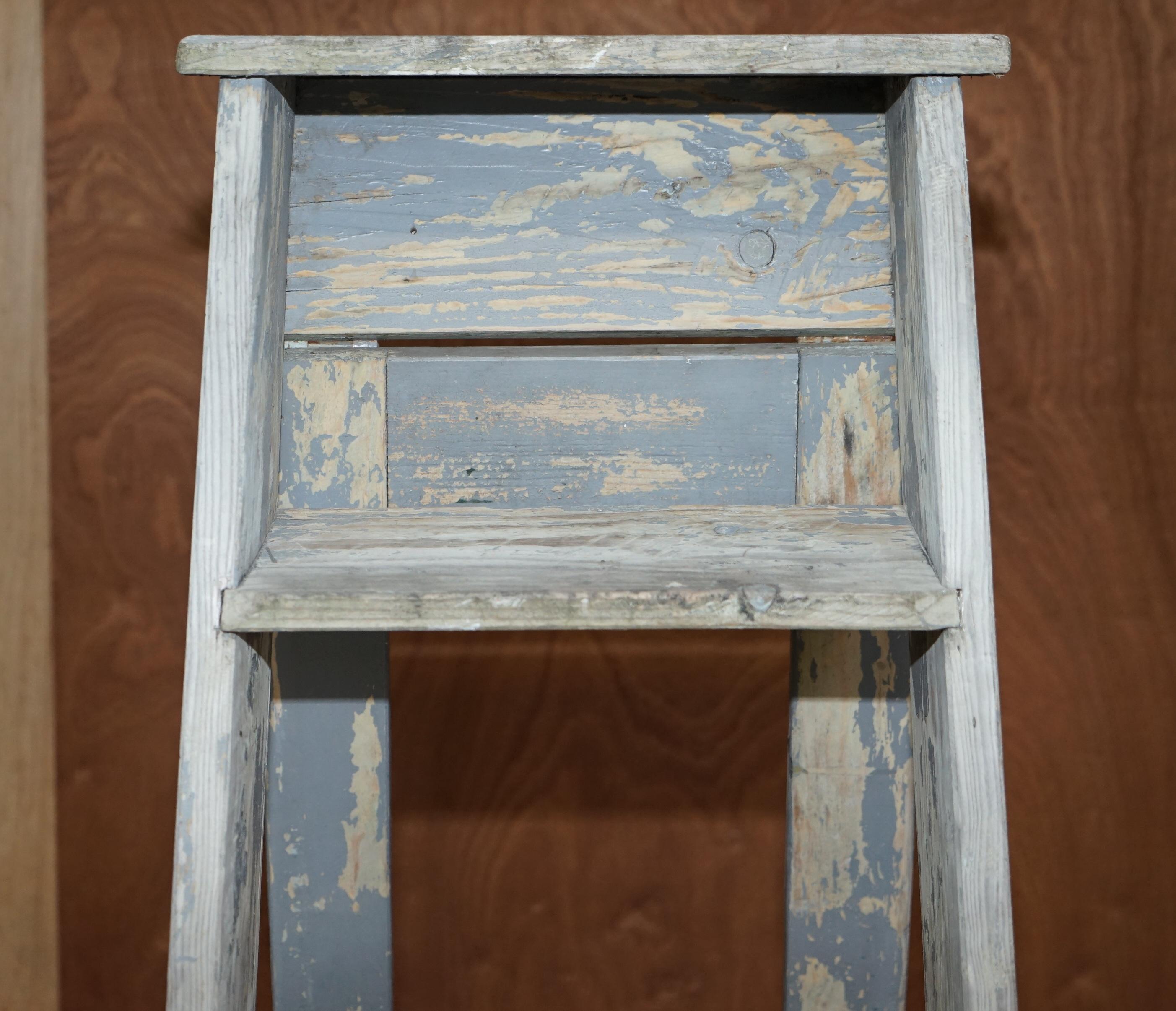 English Vintage Pitch Pine circa 1920's Original Aqua Blue Paint Decorators Ladder For Sale