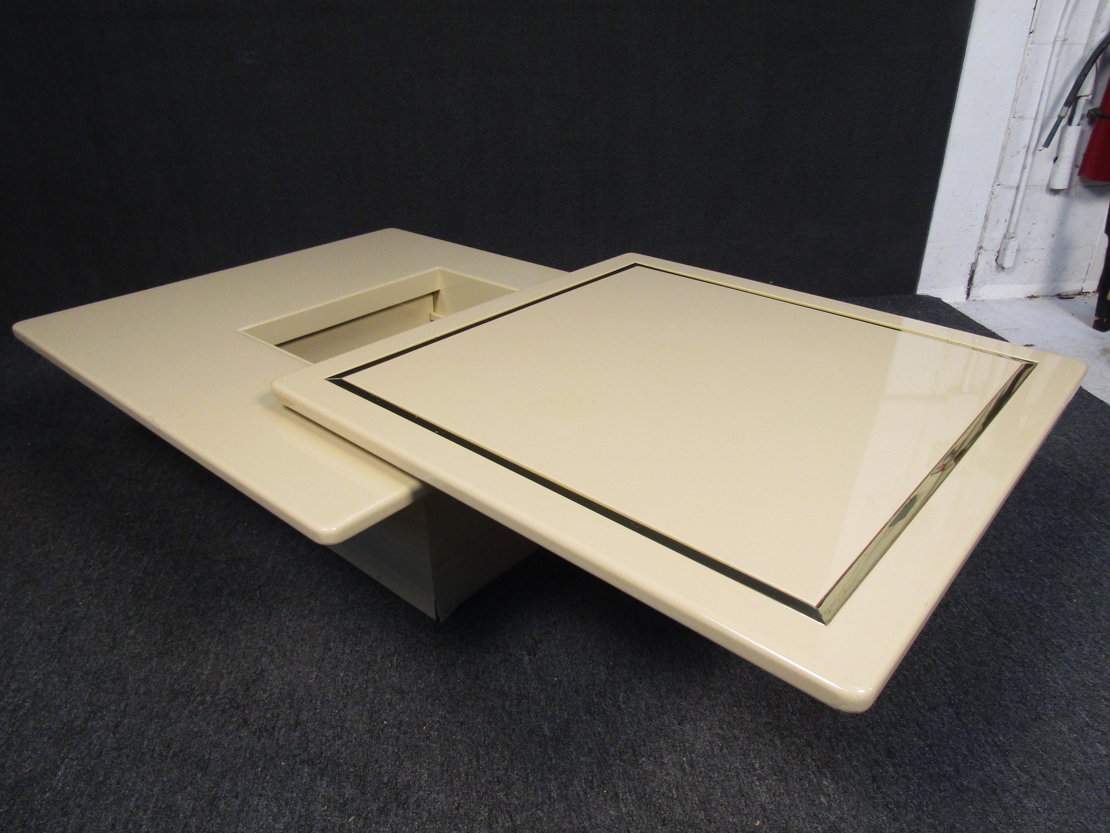 Vintage Pivoting Rougier Coffee Table For Sale 1