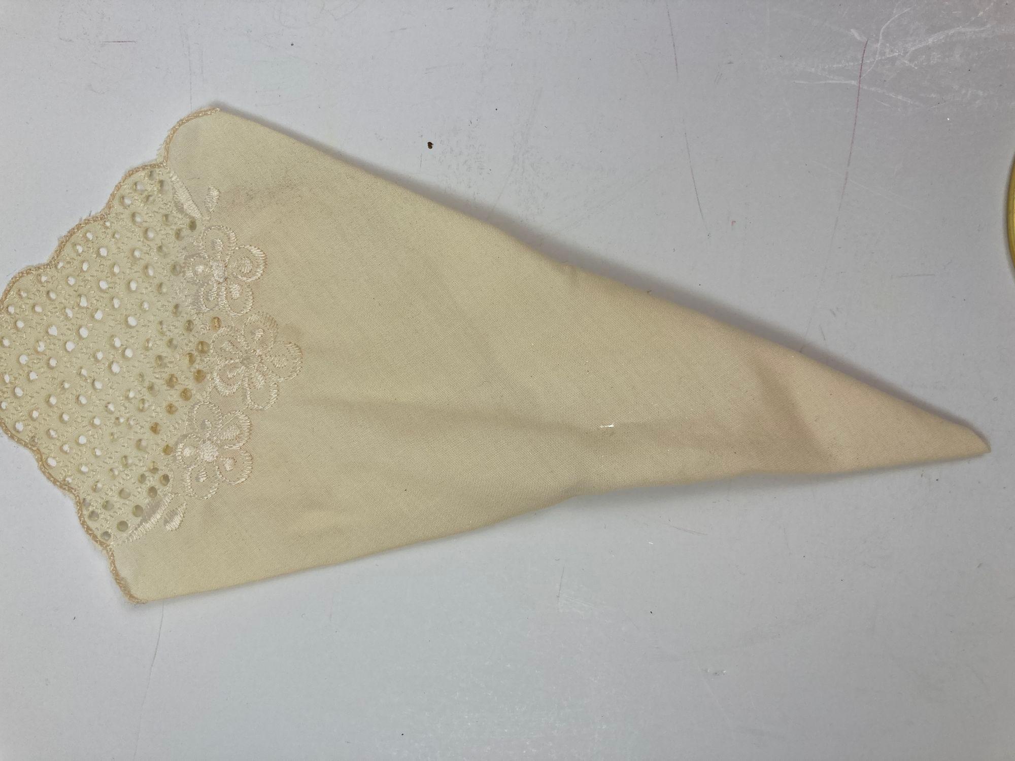 Vintage Placemats in Natural Capiz Pearl Shell Set for 6 2