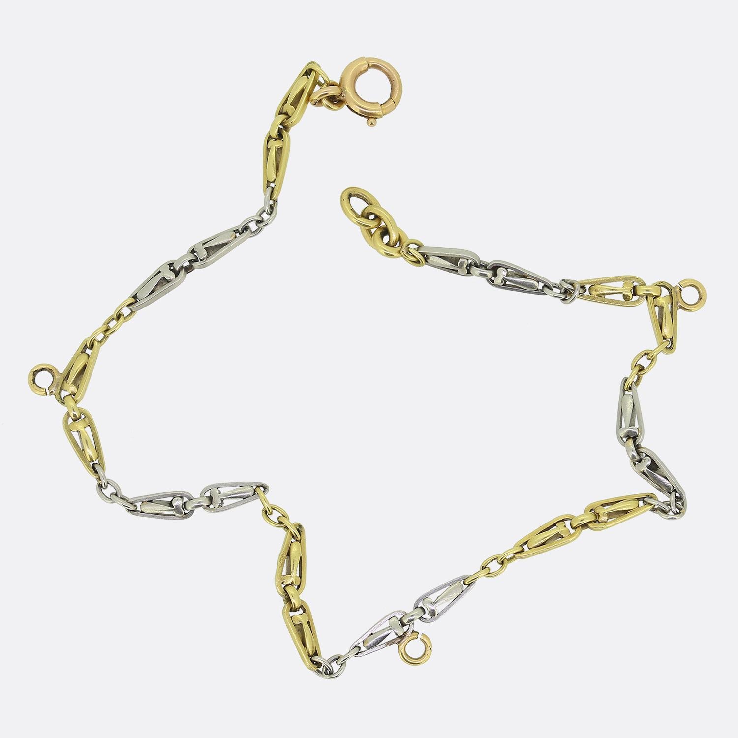 Women's or Men's Vintage Plain Chain Charm Bracelet For Sale