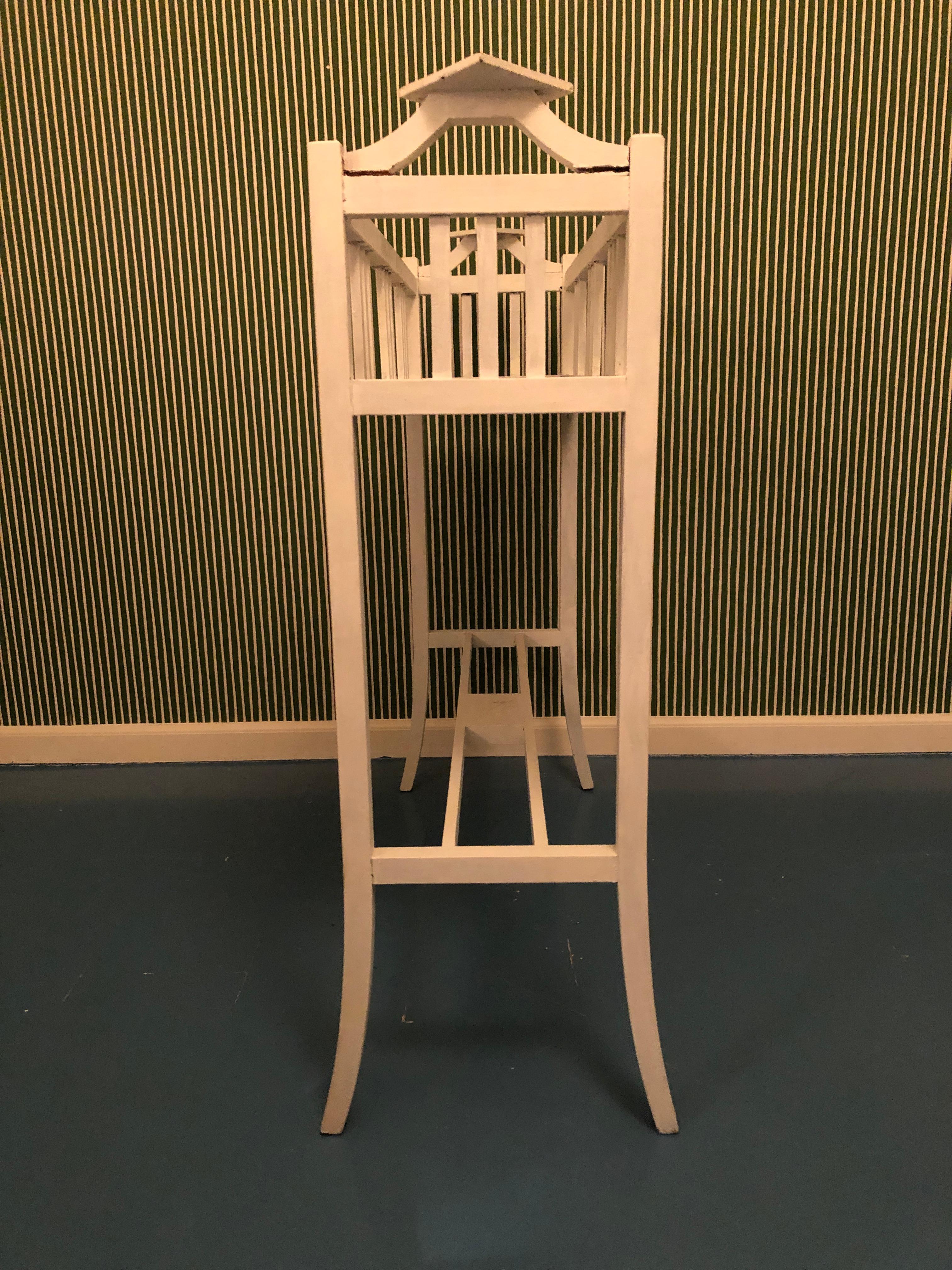 Vintage Plant Stand in White Painted Wood, Sweden, Early 20th Century 4