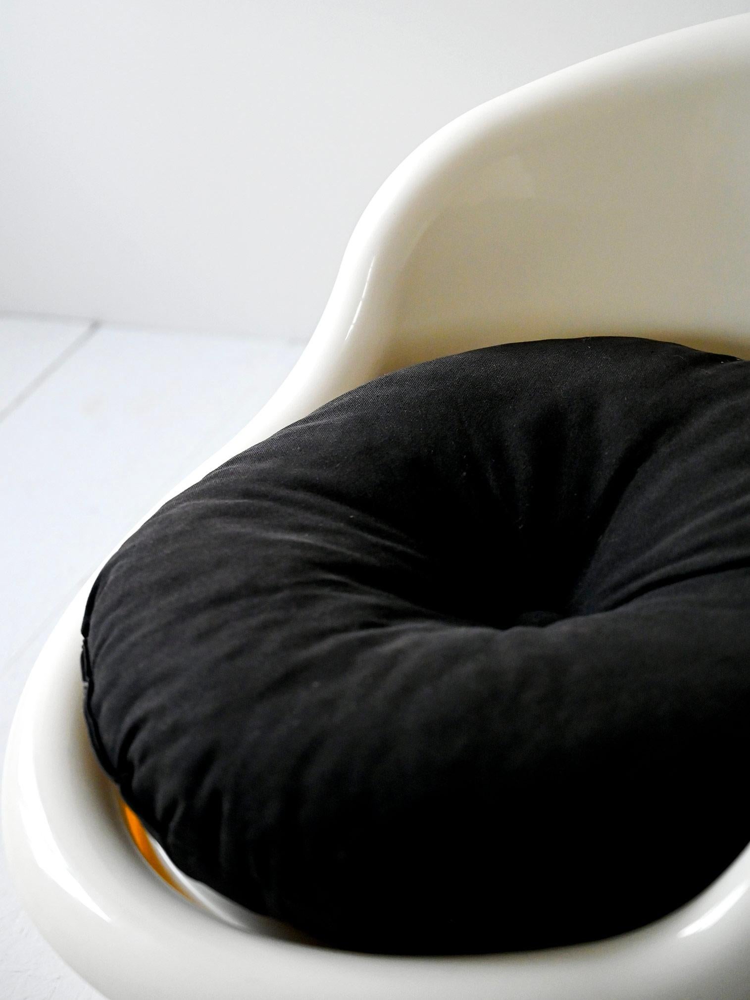 Fabric Vintage plastic armchairs