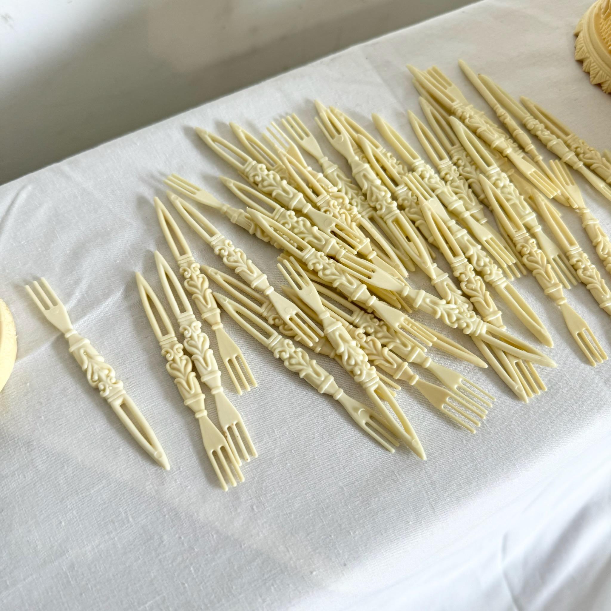 Vintage Plastic Cocktail Forks With Containers (42 Forks) - a Pair 2
