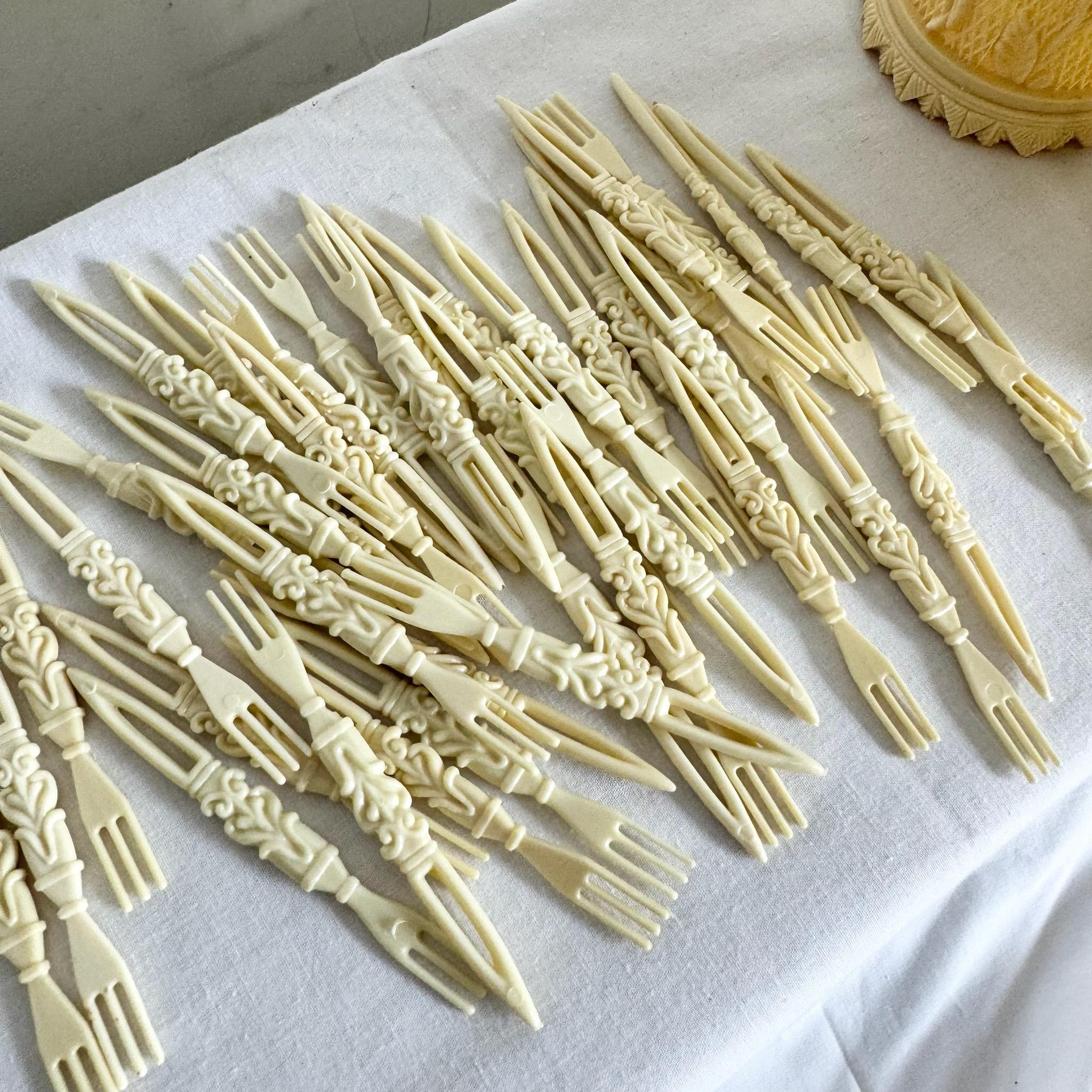 Vintage Plastic Cocktail Forks With Containers (42 Forks) - a Pair 3