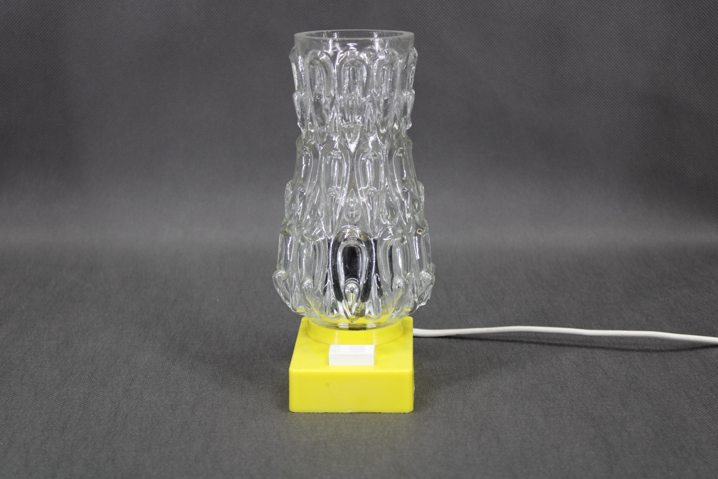 Vintage-Tischlampe aus Kunststoff, 1970er Jahre, Deutschland im Zustand „Gut“ im Angebot in Praha, CZ