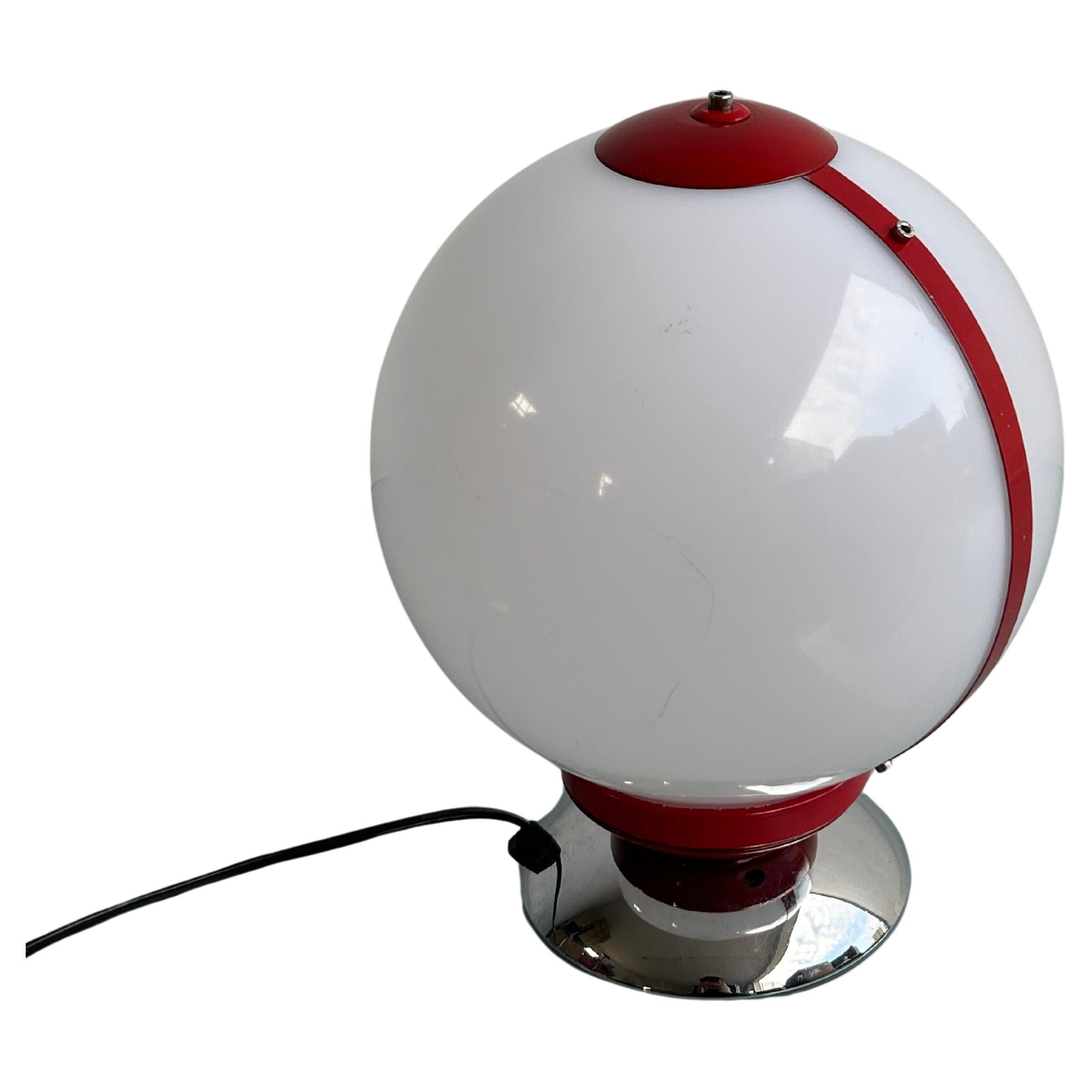 Vintage Plastic White Sphere and Chrome Table Lamp, 1970s Mid-Century Space Age