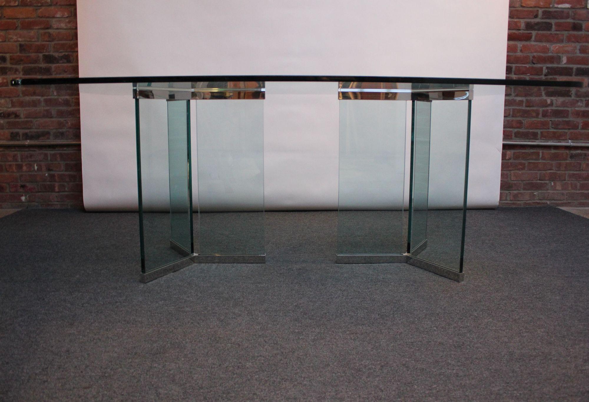 Late 20th Century Vintage Plate Glass and Chrome Dining Table Model 6060 by Leon Rosen for Pace For Sale