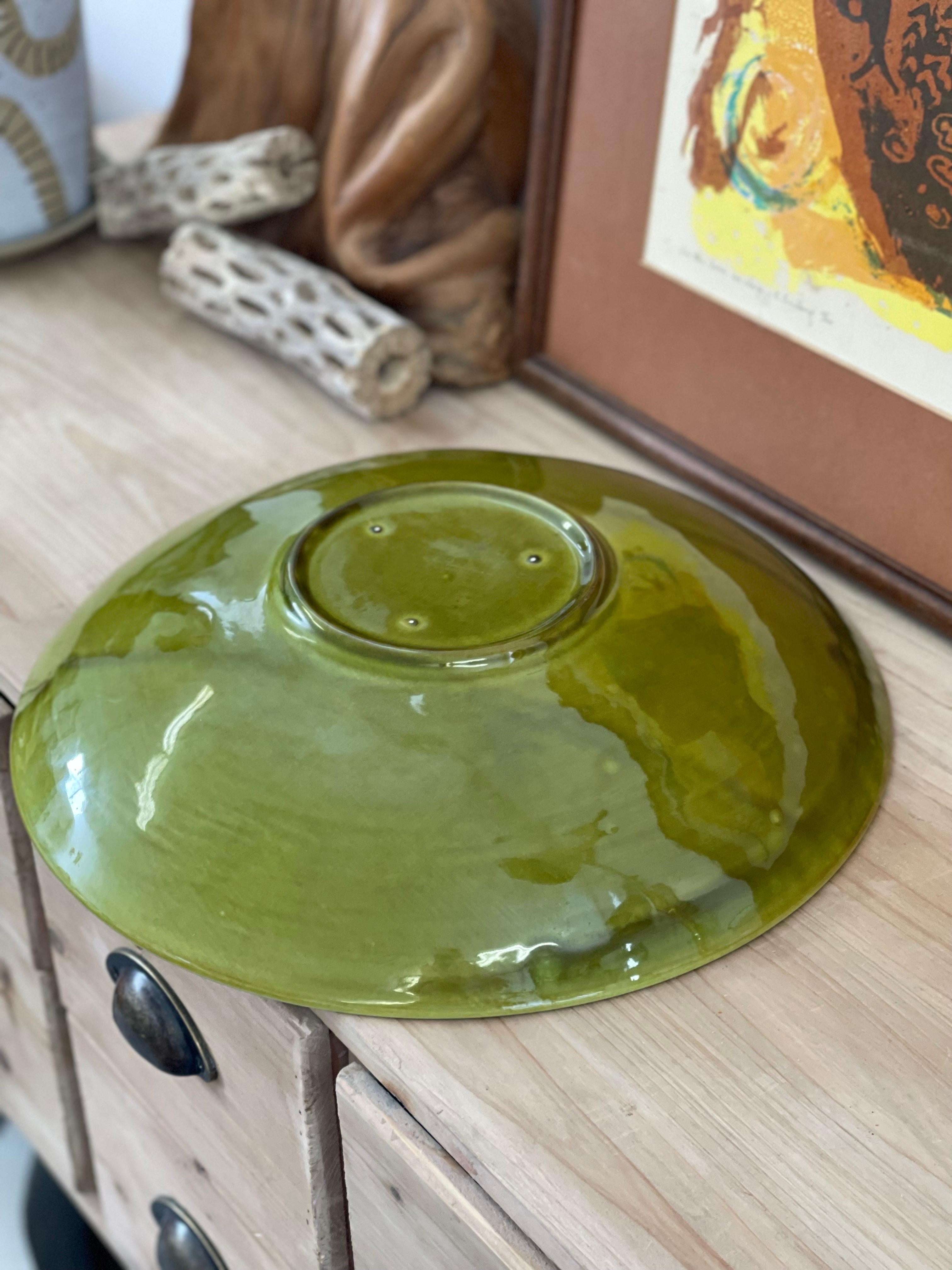 Mid-Century Modern Vintage Plate with Mushroom Design with Interesting Glaze For Sale