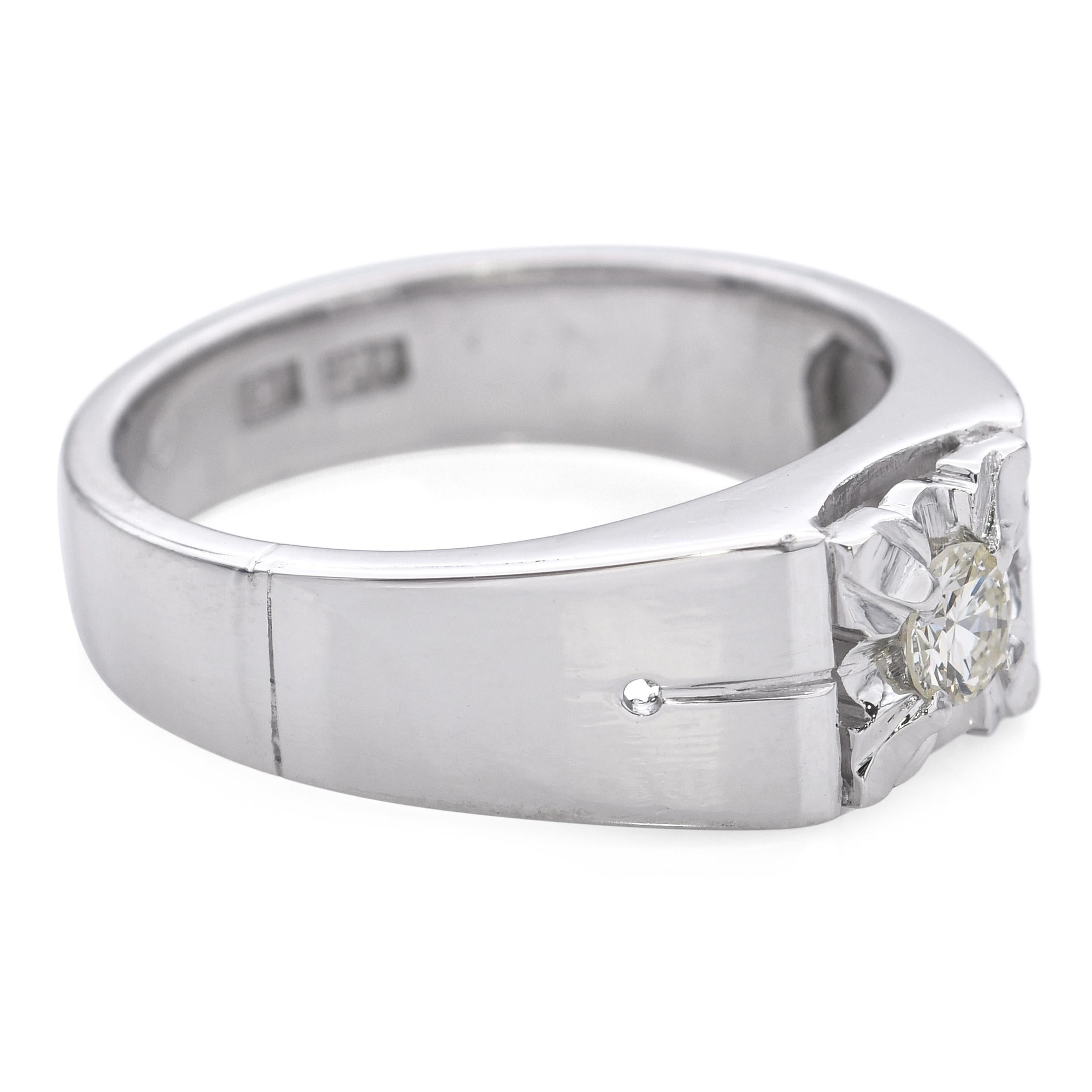 Anello in platino vintage con diamante da 0,20 carati In condizioni buone in vendita a New York, NY