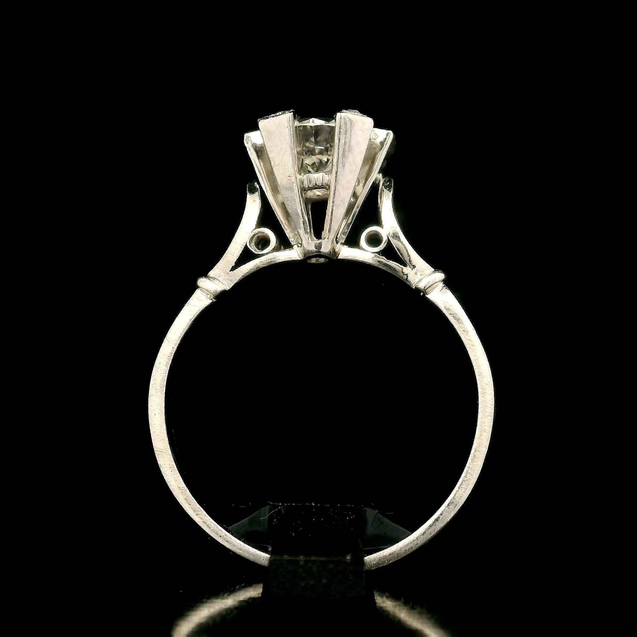 Vintage Platinum 0.57ctw Old Diamond Triangular Prong Engagement Solitaire Ring For Sale 2