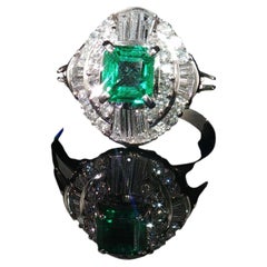 Vintage Platinum 0.651ct Colombian Emerald + 0.61ct Round Baguette Diamond Ring