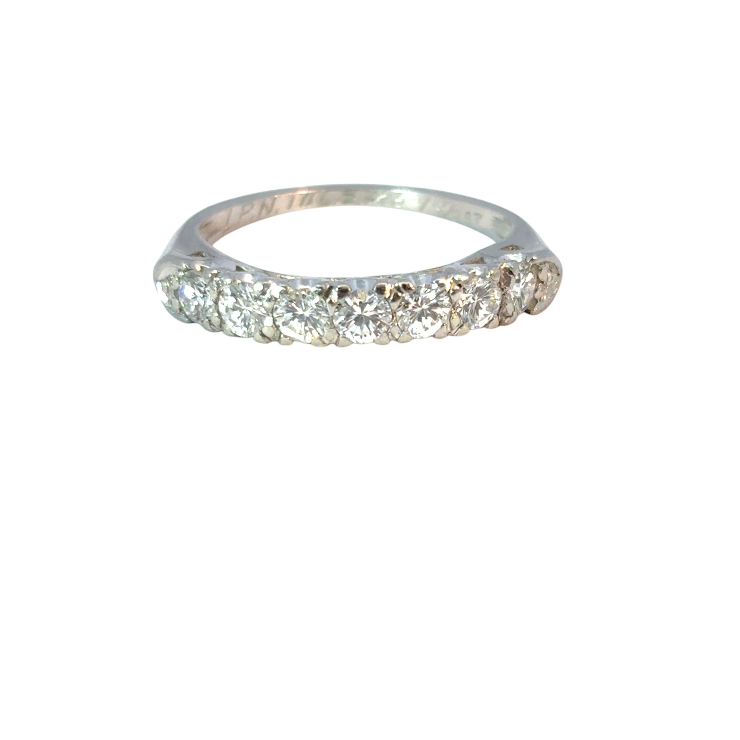 Anillo de diamantes vintage en platino de 0,70 ctw en venta 11