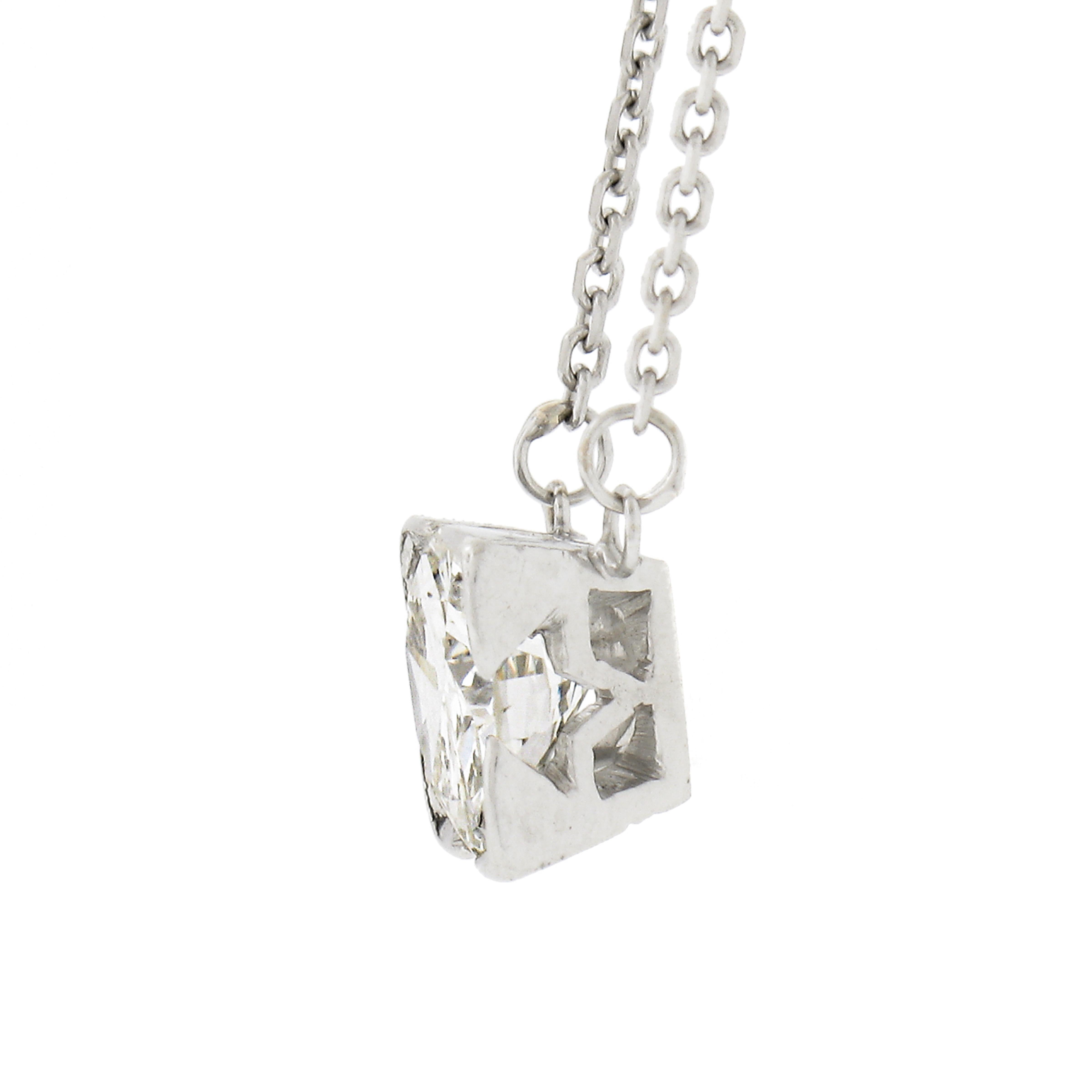 De las mujeres Colgante cuadrado vintage de platino con diamante redondo solitario de 0,92 ct y cadena de cable en venta