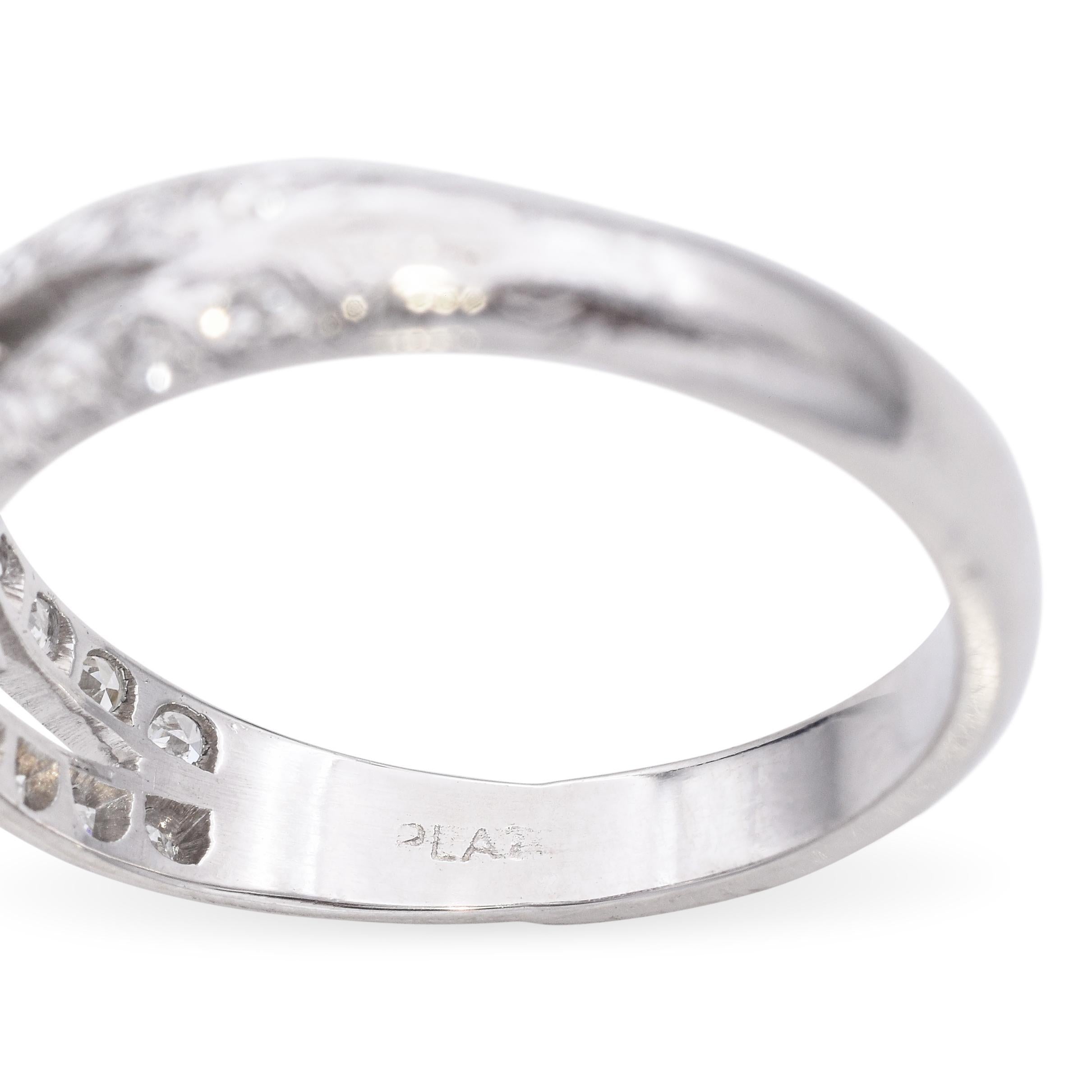 Vintage Platinum 1.01ct Brilliant Cut Diamond Engagement Ring For Sale 2
