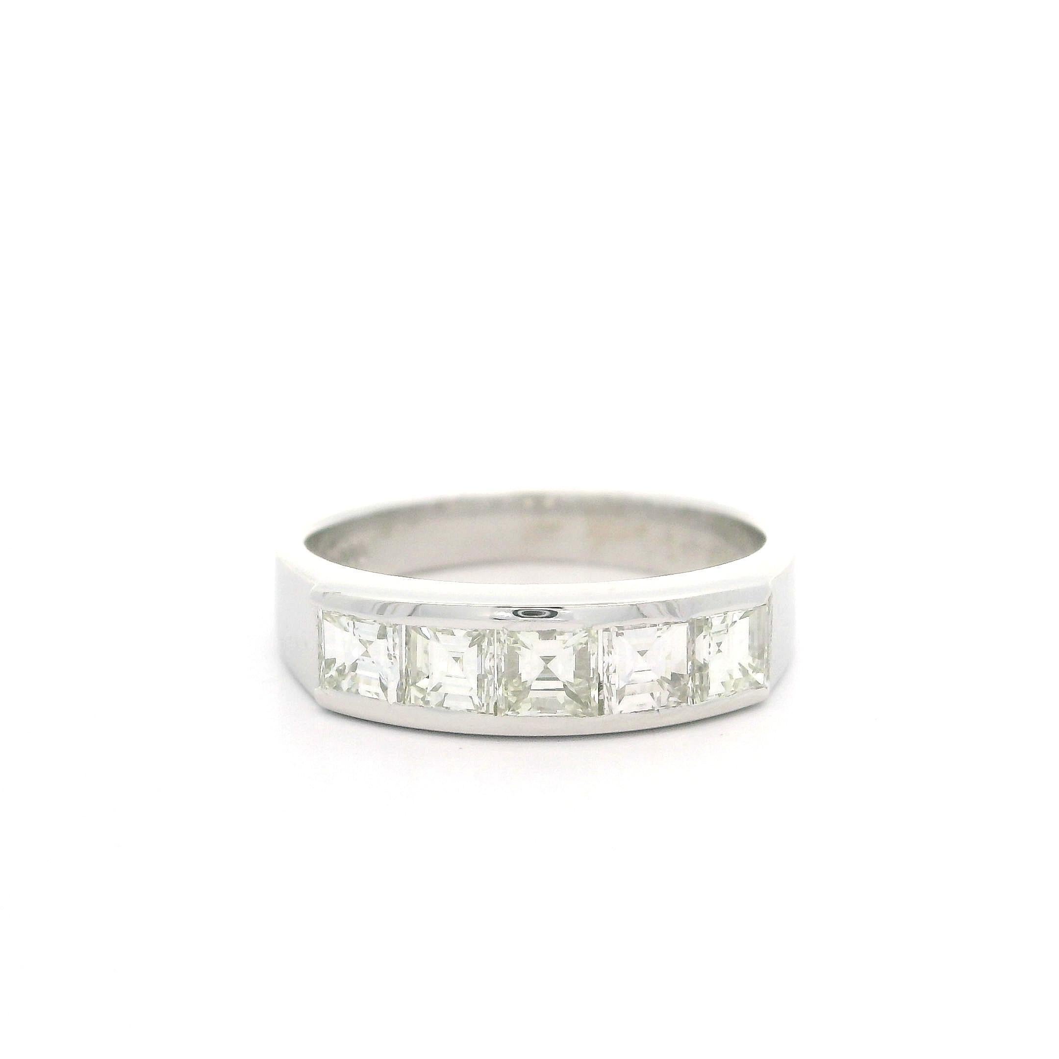 Vintage Platinum 1.01ct Square Step Carre Cut Channel Diamond 5 Stone Band Ring 7