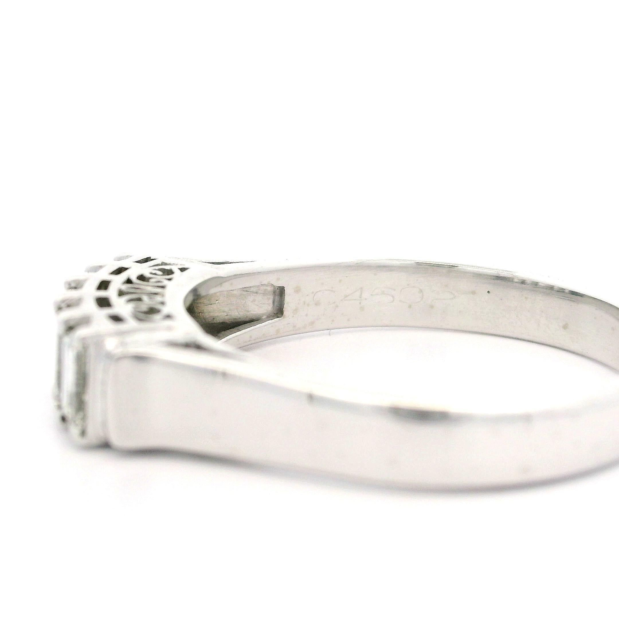 Vintage Platin 1,01 Karatw 5 Smaragdschliff VS F Diamant Stapelbarer Ring im Angebot 6