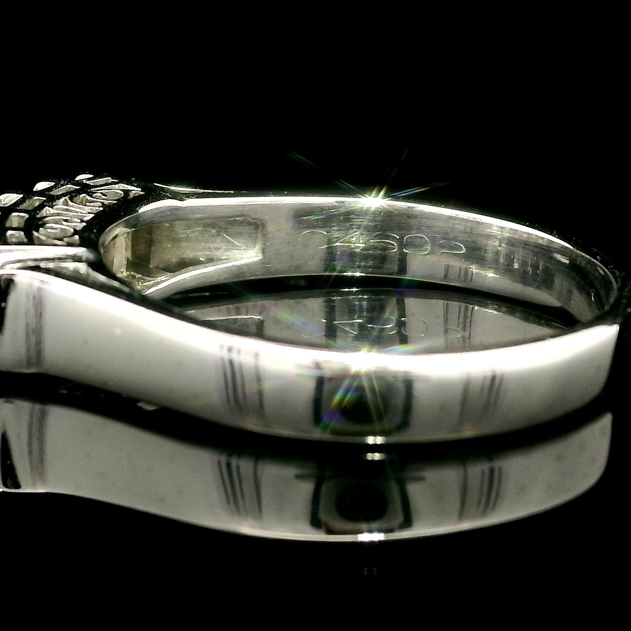 Vintage Platin 1,01 Karatw 5 Smaragdschliff VS F Diamant Stapelbarer Ring im Zustand „Hervorragend“ im Angebot in Montclair, NJ