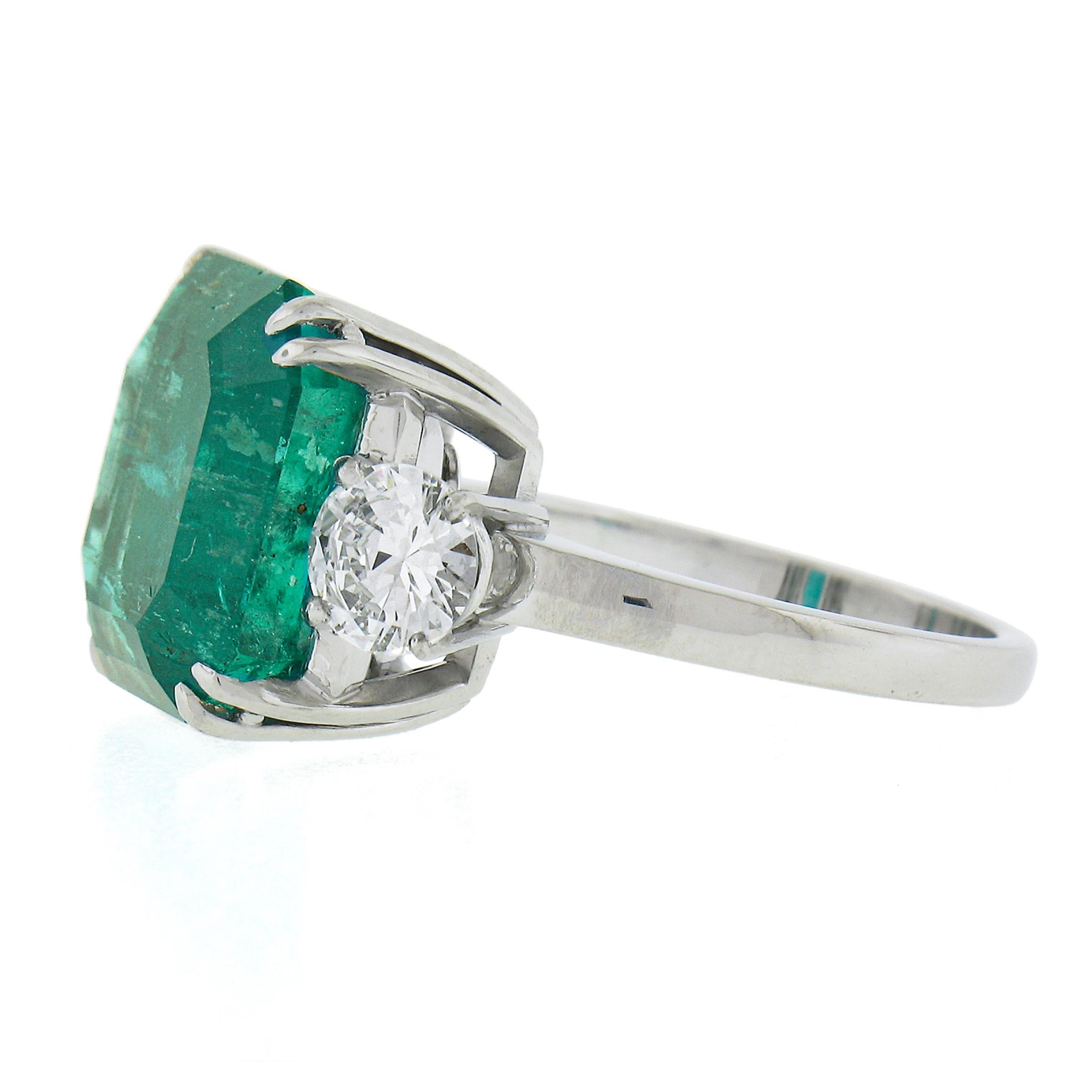 Vintage Platinum 10.31ct AGL Square Colombian Emerald w/ Diamond Cocktail Ring For Sale 1