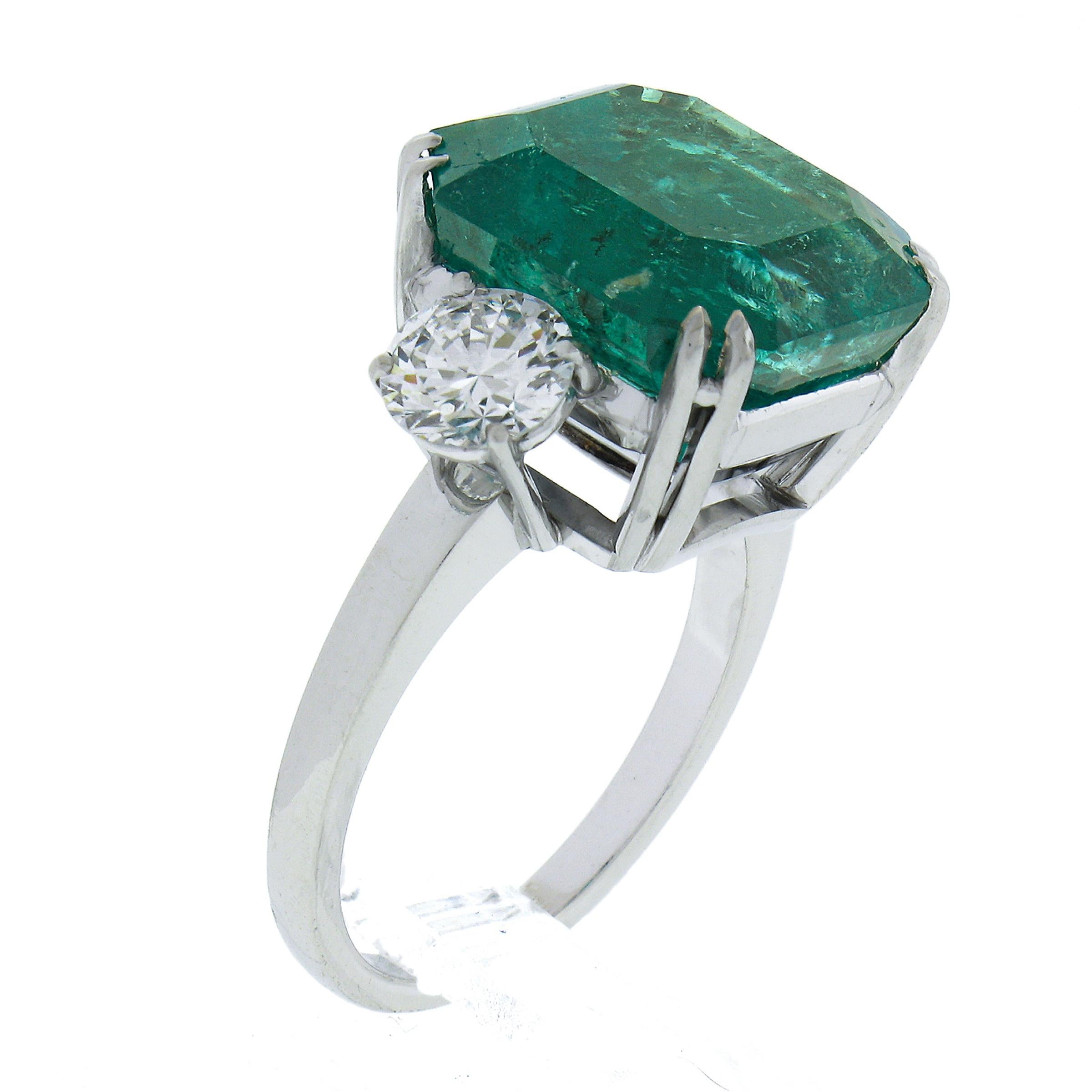 Vintage Platinum 10.31ct AGL Square Colombian Emerald w/ Diamond Cocktail Ring For Sale 4