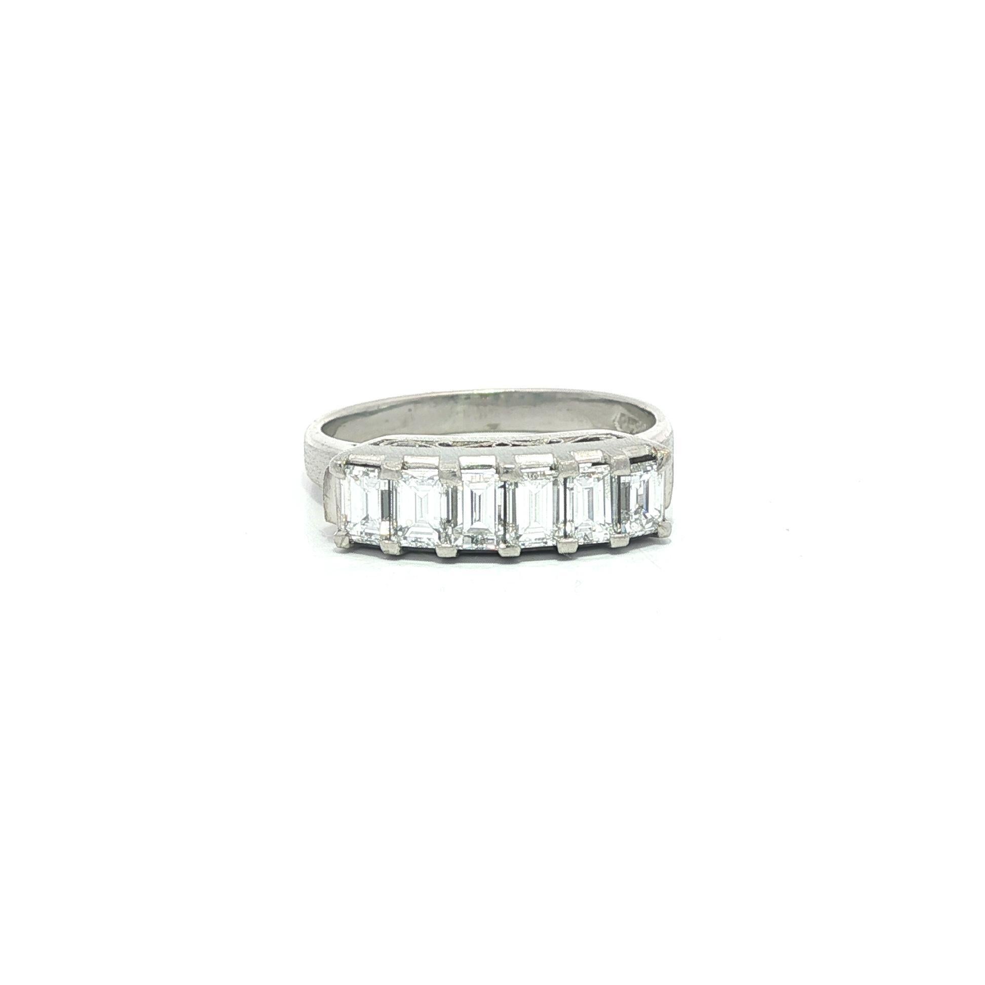 Vintage Platinum 1.0ctw Carre Step Cut Diamond High Profile Band Ring Size 5