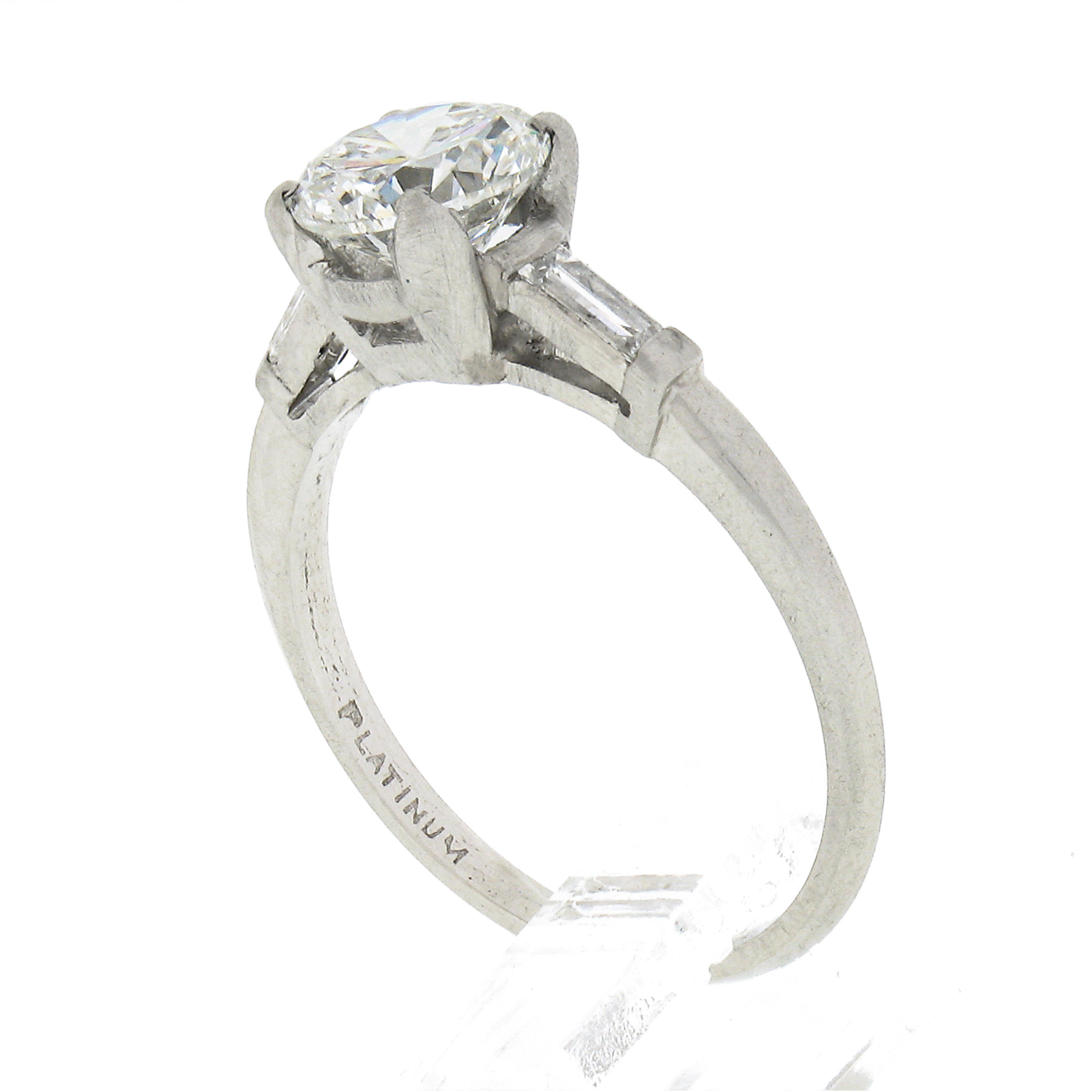 Vintage Platinum 1.14ctw GIA Round Diamond w/ Baguette Accent Engagement Ring For Sale 2