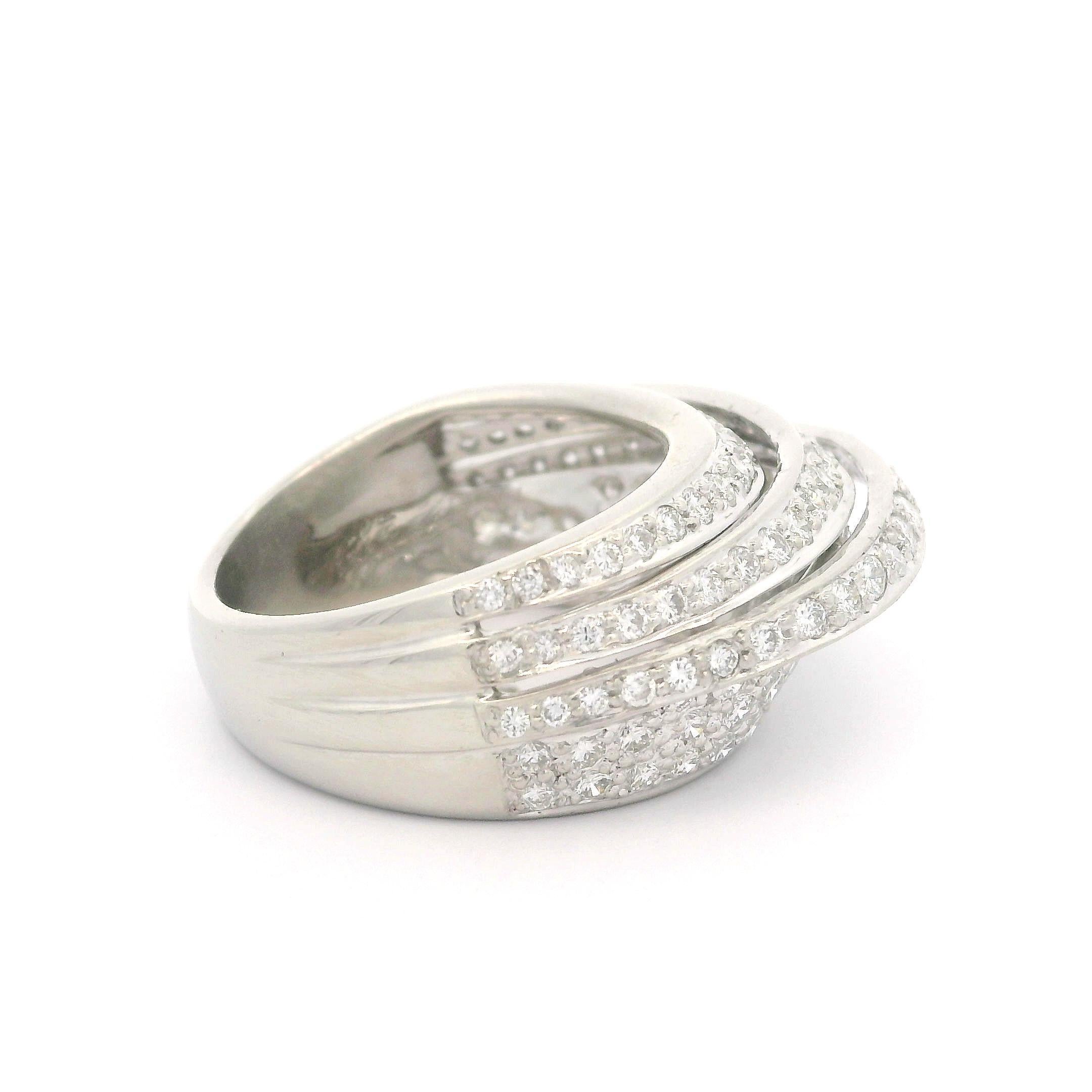 Bague cocktail de style empilable en platine avec diamants pavés de 1,25 ctw en vente 8