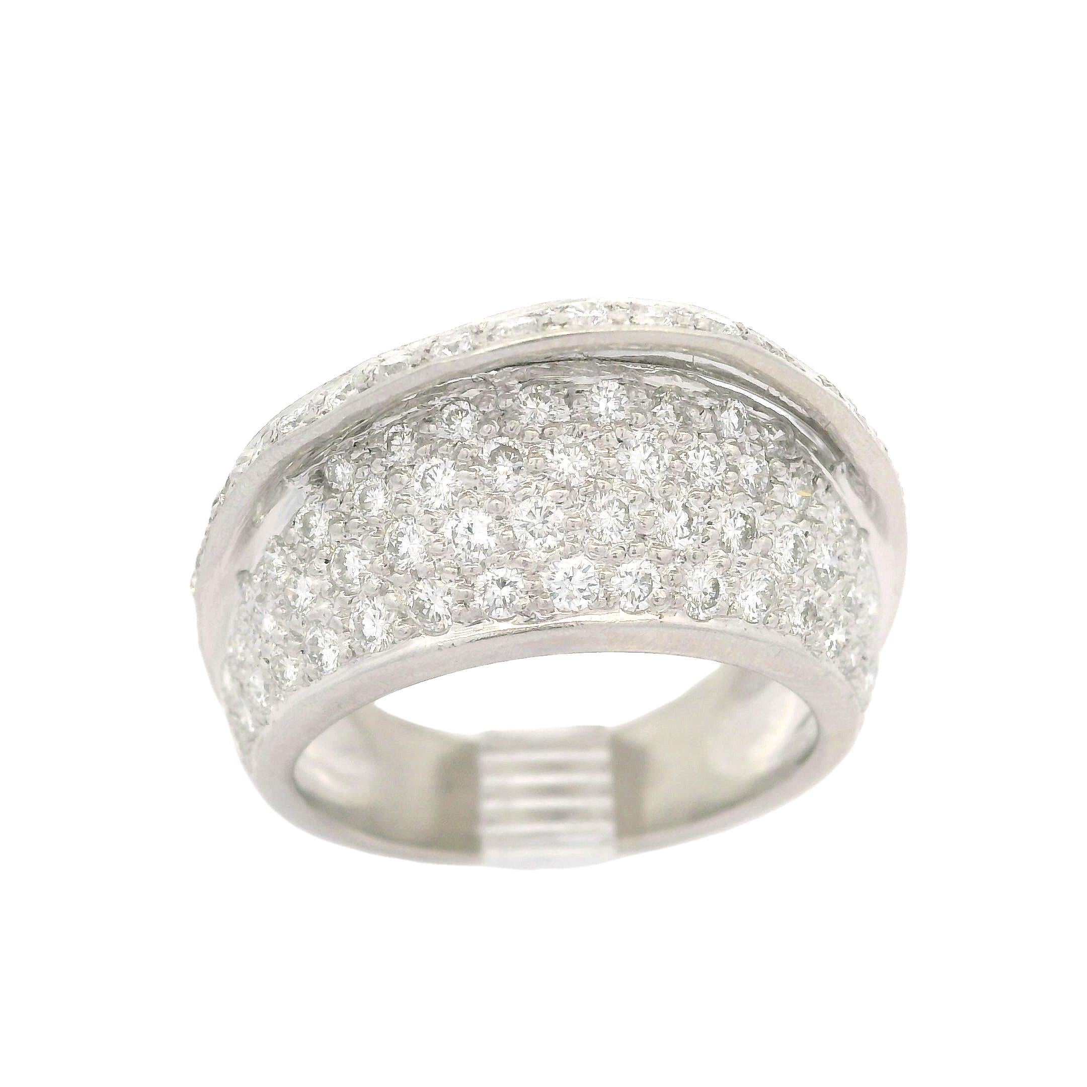 Bague cocktail de style empilable en platine avec diamants pavés de 1,25 ctw en vente 3