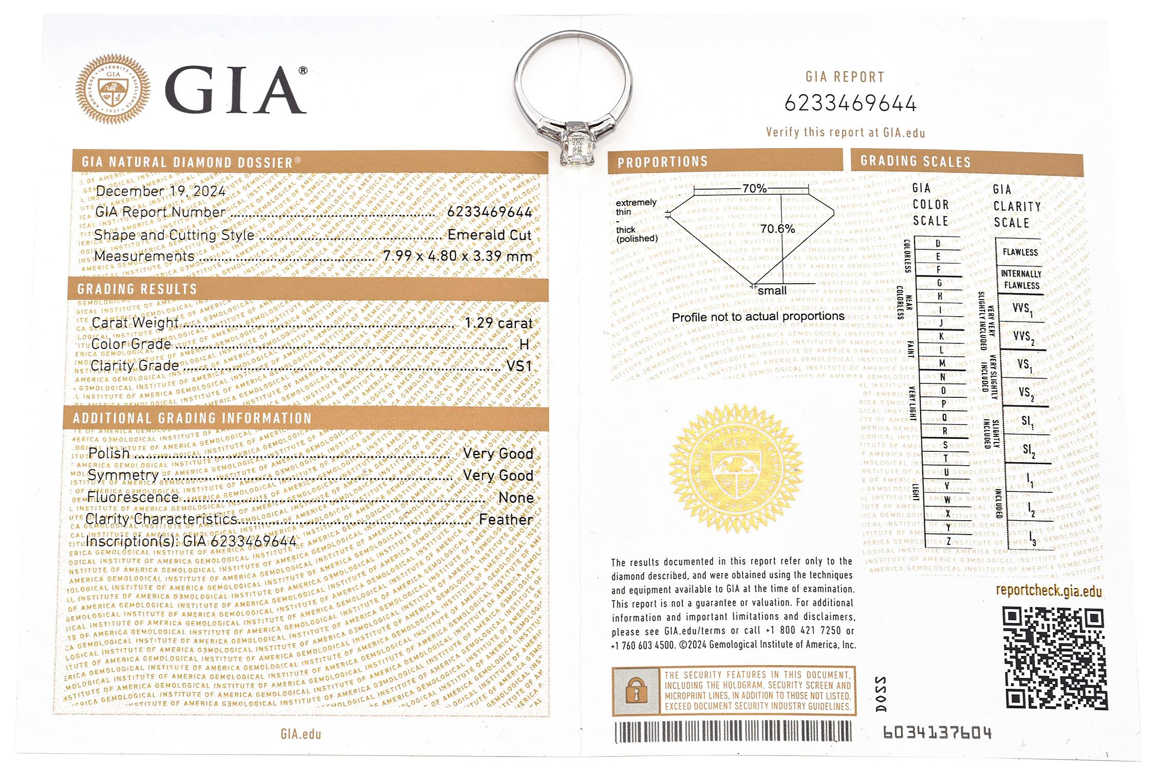 Anello di fidanzamento in platino vintage con diamanti taglio smeraldo 1,29ct H VS1 GIA in vendita 3