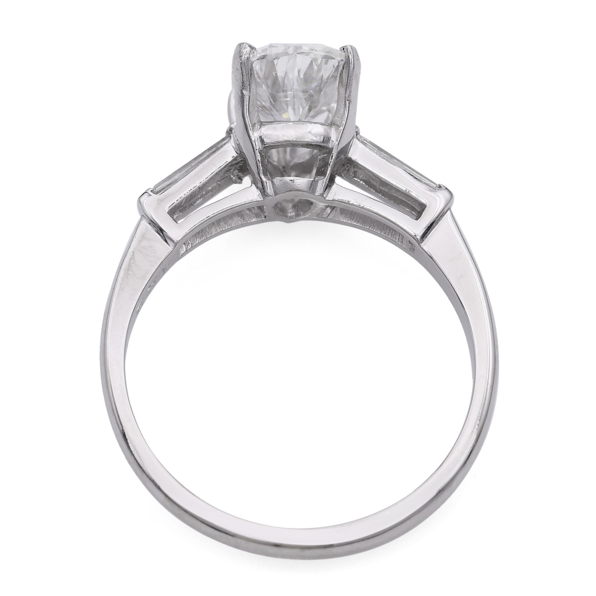 Women's Vintage Platinum 1.38ct G Si2 Pear Shape Diamond Engagement Ring GIA Certified For Sale