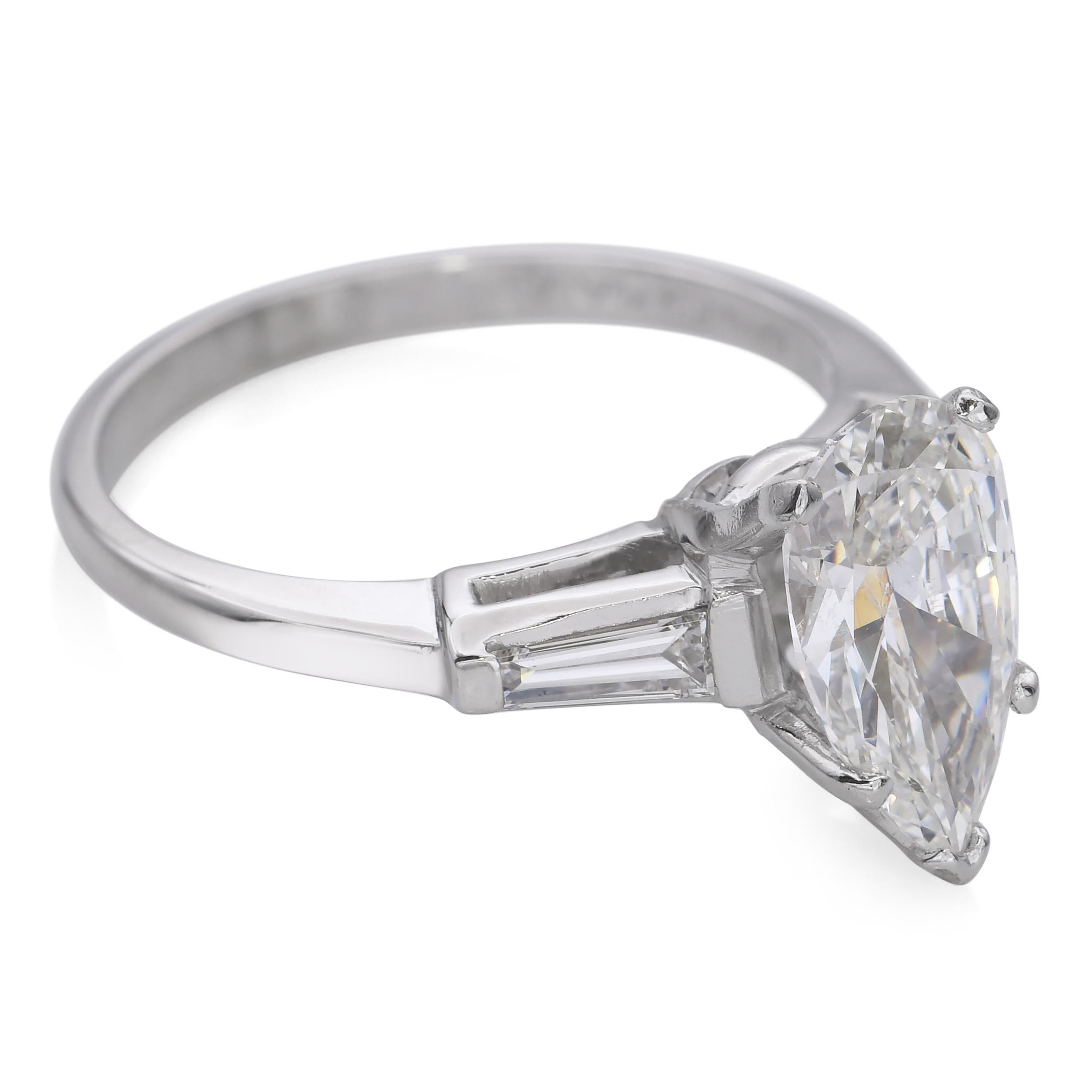 Vintage Platinum 1.38ct G Si2 Pear Shape Diamond Engagement Ring GIA Certified For Sale 2