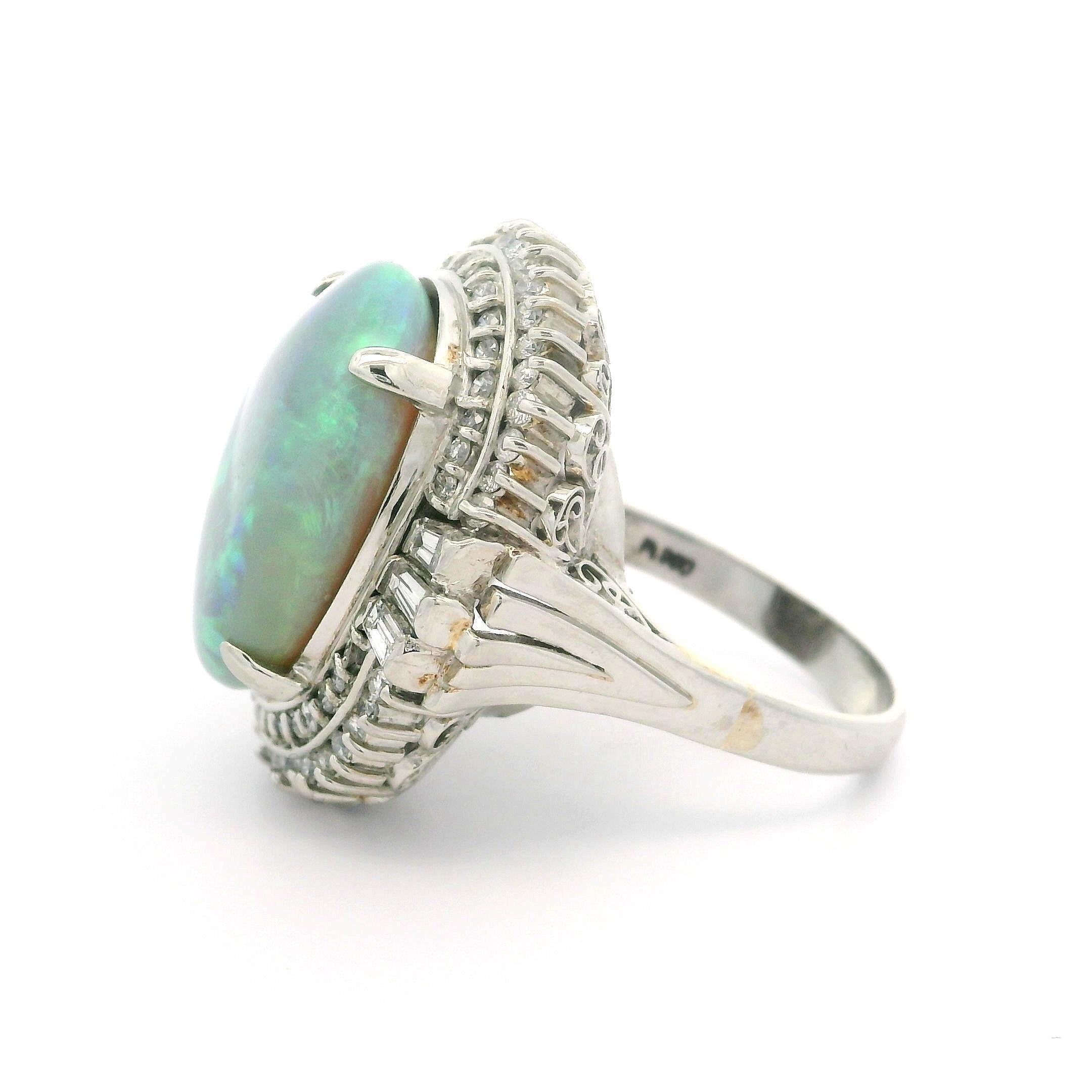  Bague cocktail fantaisie vintage en platine avec grande opale de 13,90 ctw avec halo de diamants Pour femmes 