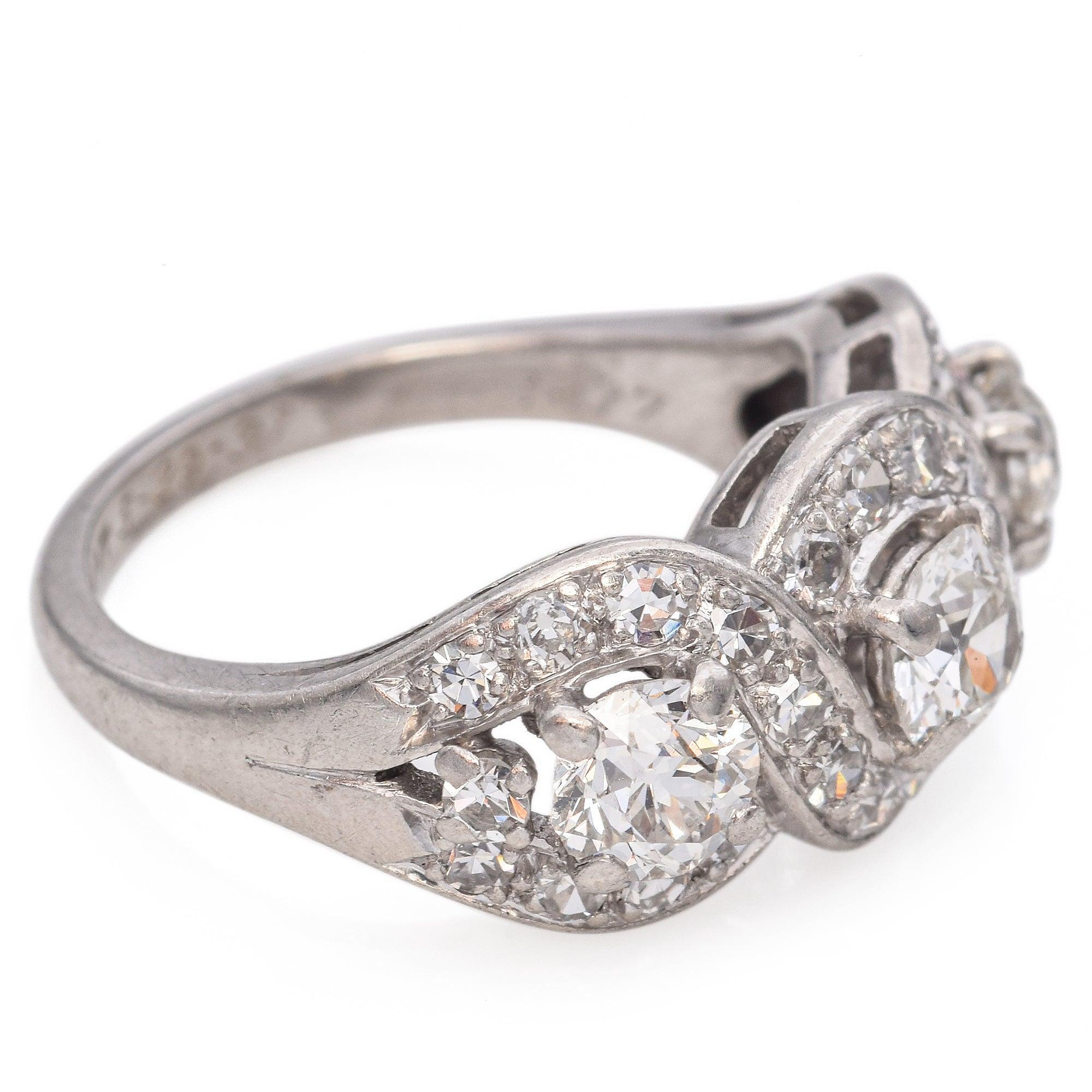 Women's Vintage Platinum 1.46 TCW Diamond Swirl Band Ring