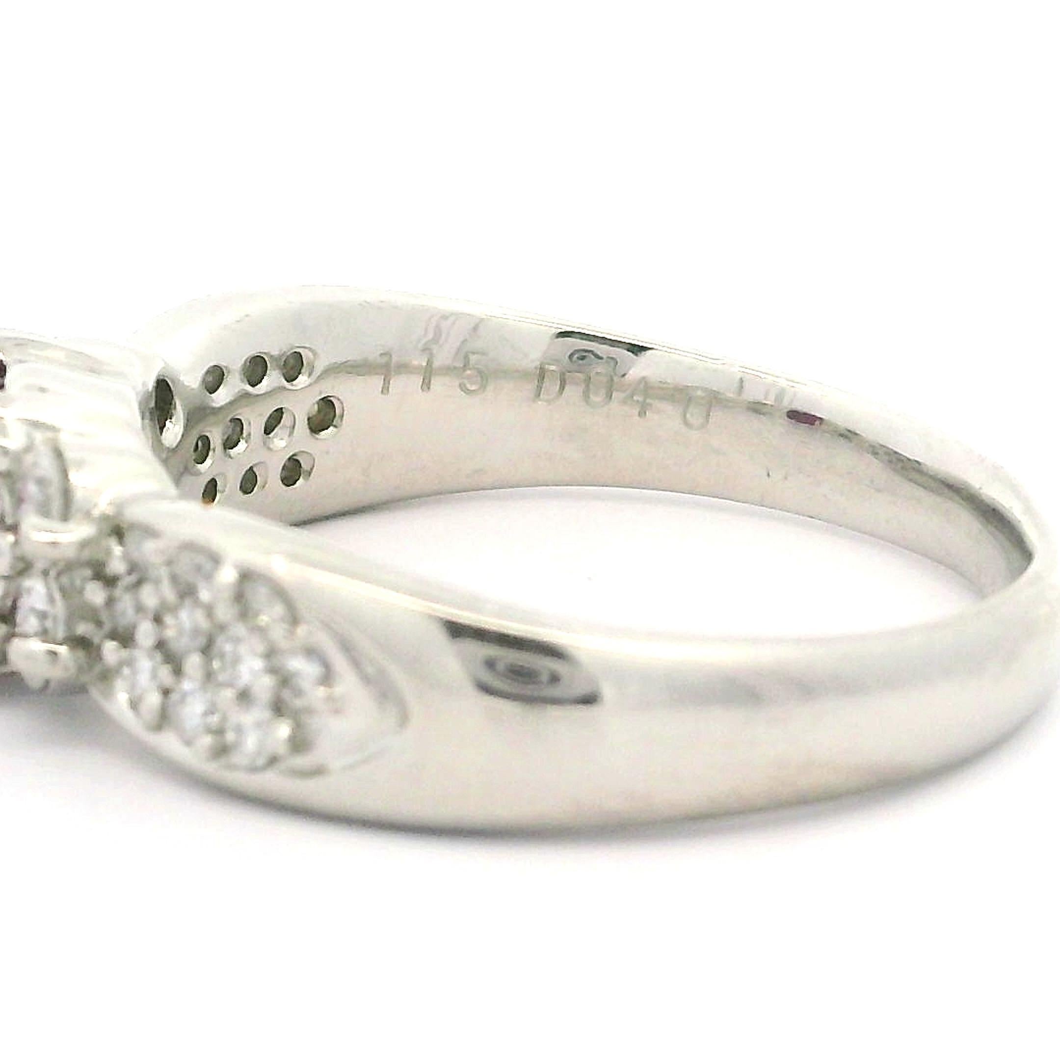 Vintage Platinum 1.54ctw Oval Cabochon Cut Star Ruby & Diamond Classy Ring For Sale 1