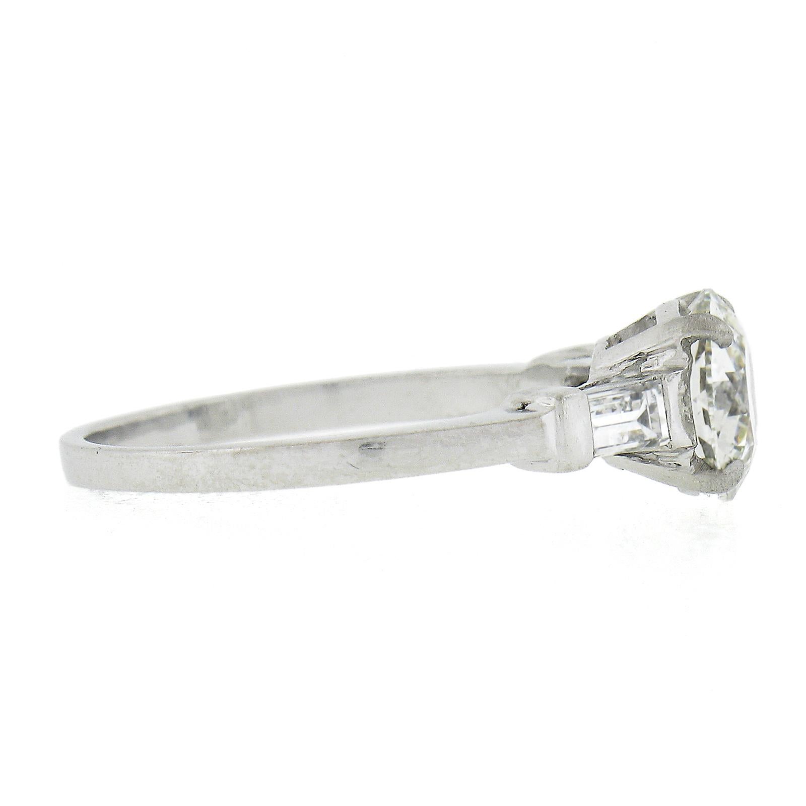 Women's Vintage Platinum 1.63ct GIA Certified Circular Diamond Solitaire Engagement Ring For Sale