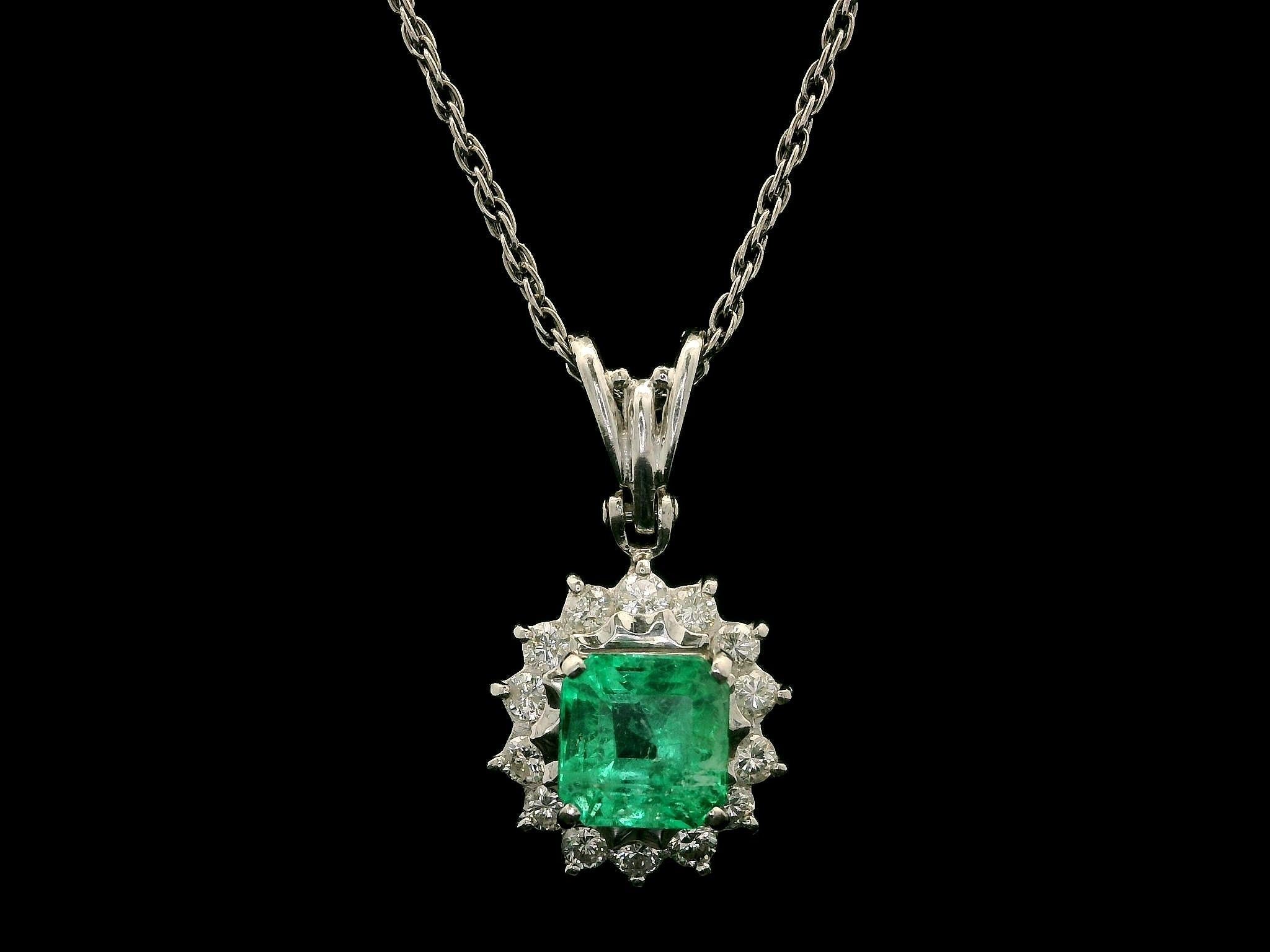 Vintage Platin 1,69ctw kolumbianischen Smaragd w / Diamant Halo Anhänger 16