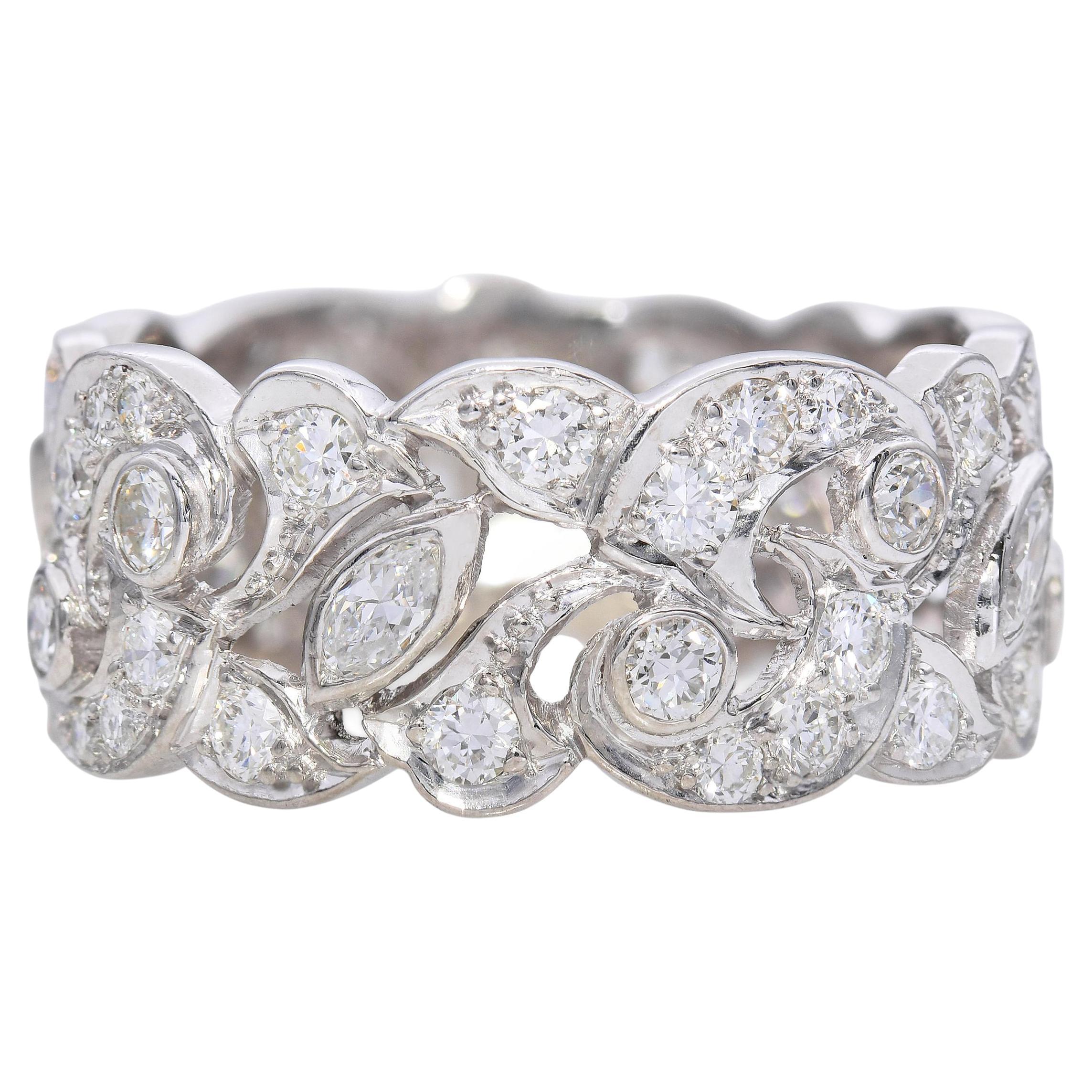 Vintage Platinum 1.70tcw Diamond Vine & Scroll Motif Band Ring