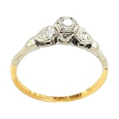Anello solitario d'epoca in platino e oro giallo 18 carati con diamante da 0,125 carati