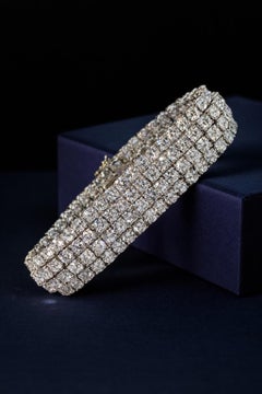 Pulsera vintage de platino de 18 quilates y 4 filas de diamantes David Webb 31,31 ctw G Vs 6,75 pulgadas