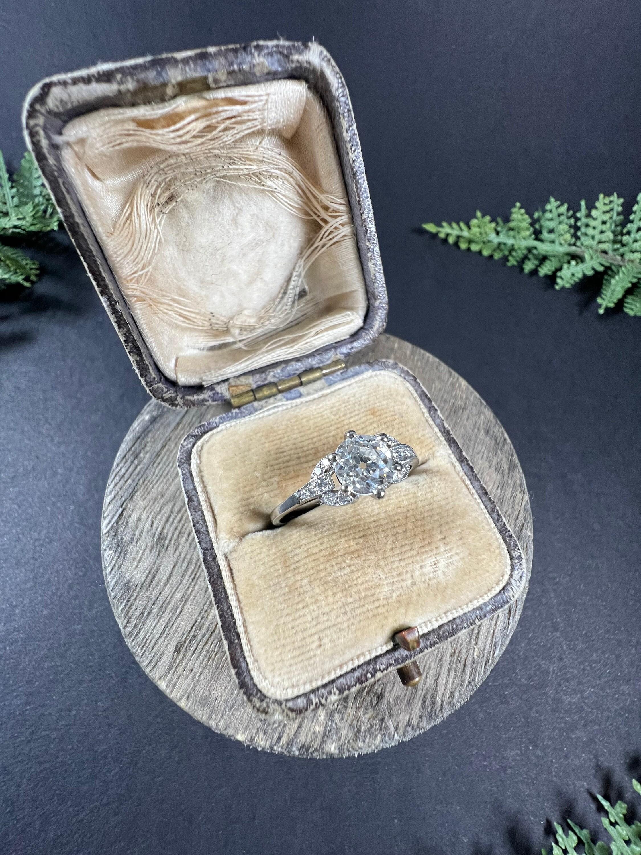 Vintage Platinum 1920s 0.80 Diamond Engagement Ring Set in New Hand Made Mount For Sale 2