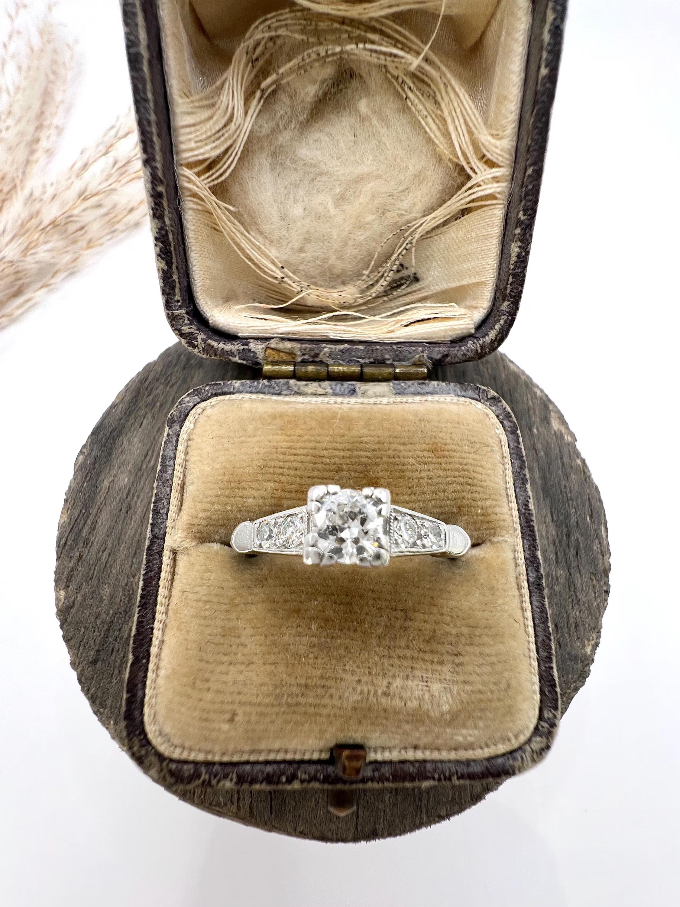 da uomo o donna Anello di fidanzamento vintage in platino, anni '40, da 0,45 carati totali con diamante a pietra singola in vendita