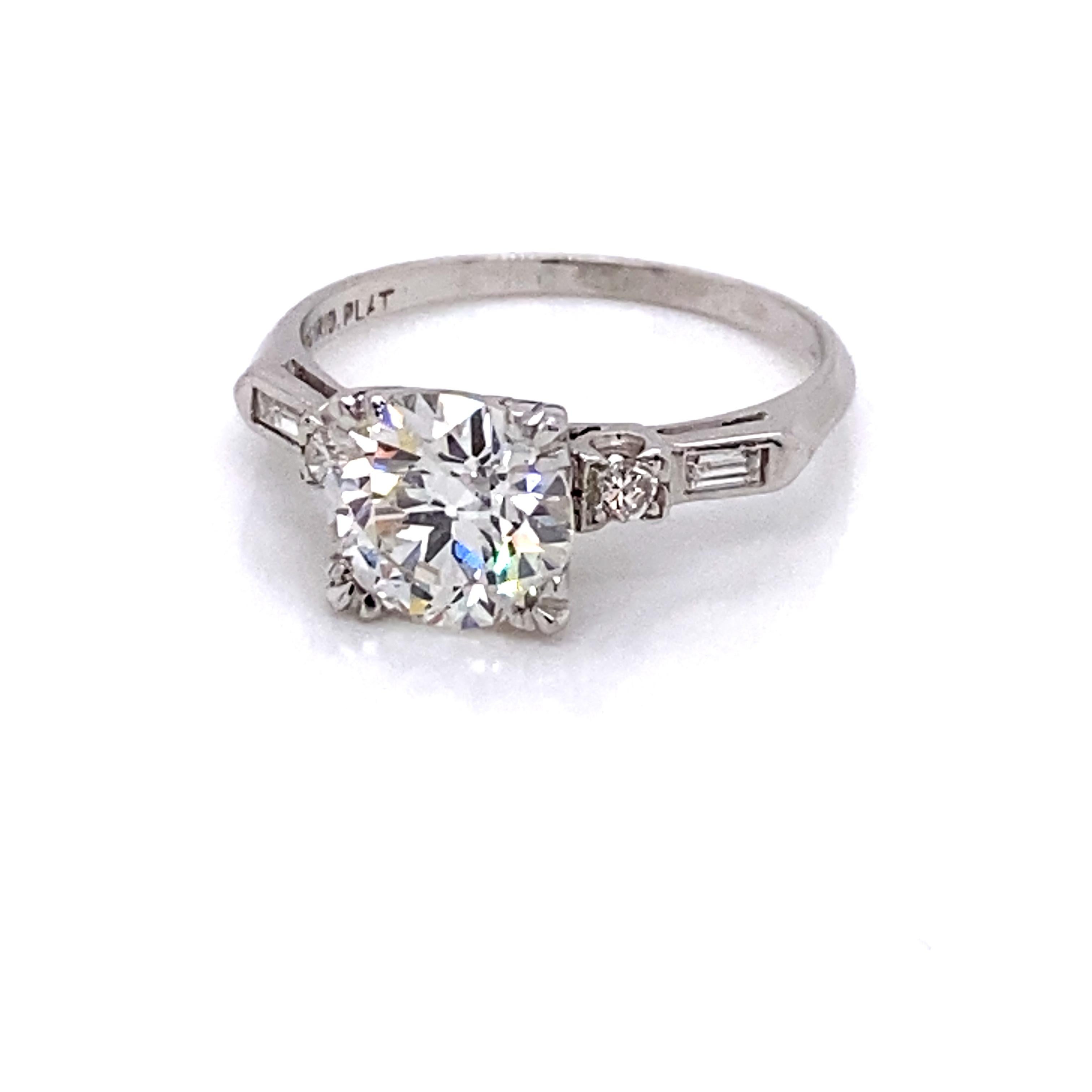 Vintage Platinum 1950s 1.90 Carat Diamond Engagement Ring For Sale 6