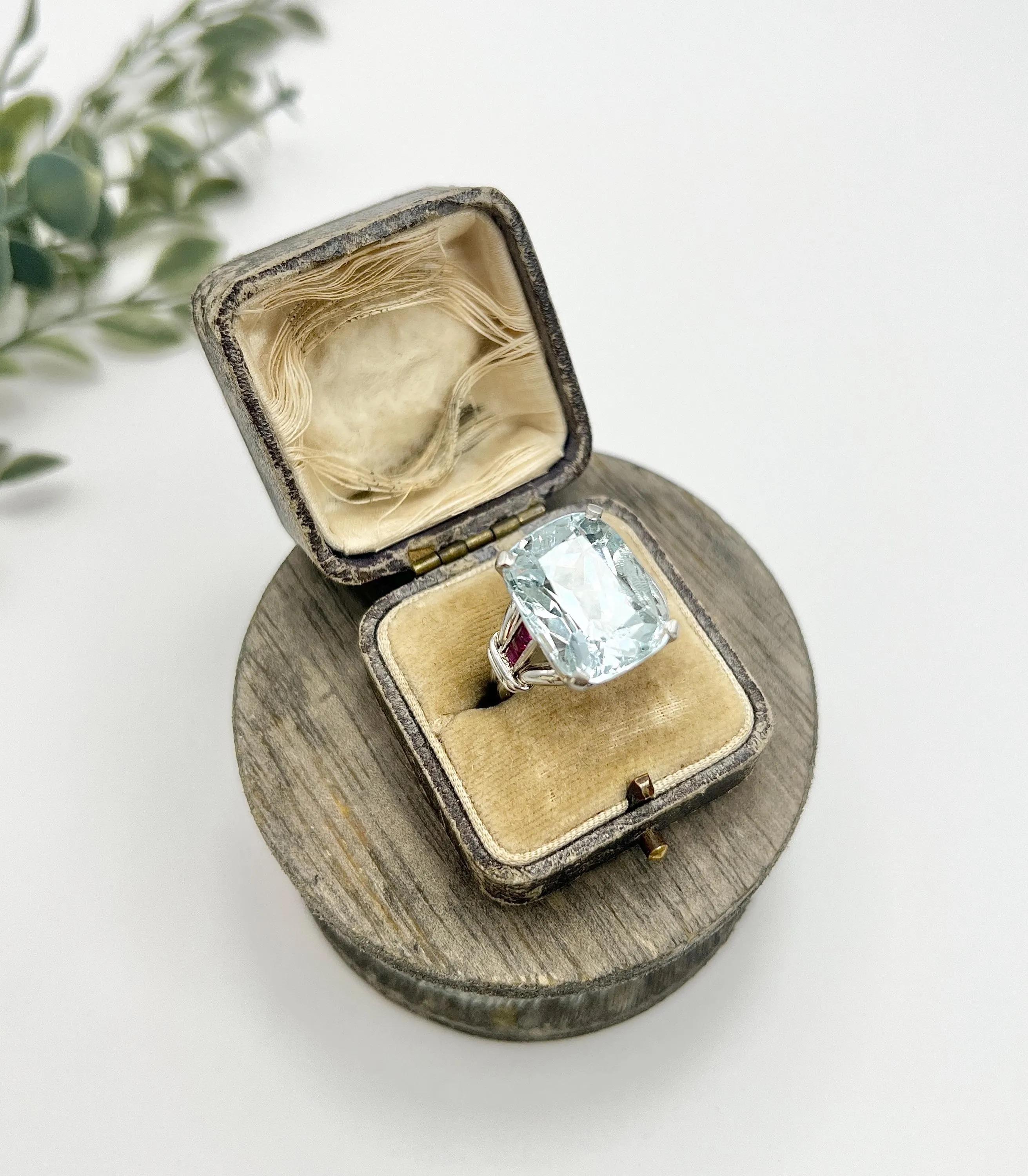 Women's or Men's Vintage Platinum, 1960s Cushion Cut Aquamarine & Calibrated Ruby Cocktail Ring For Sale