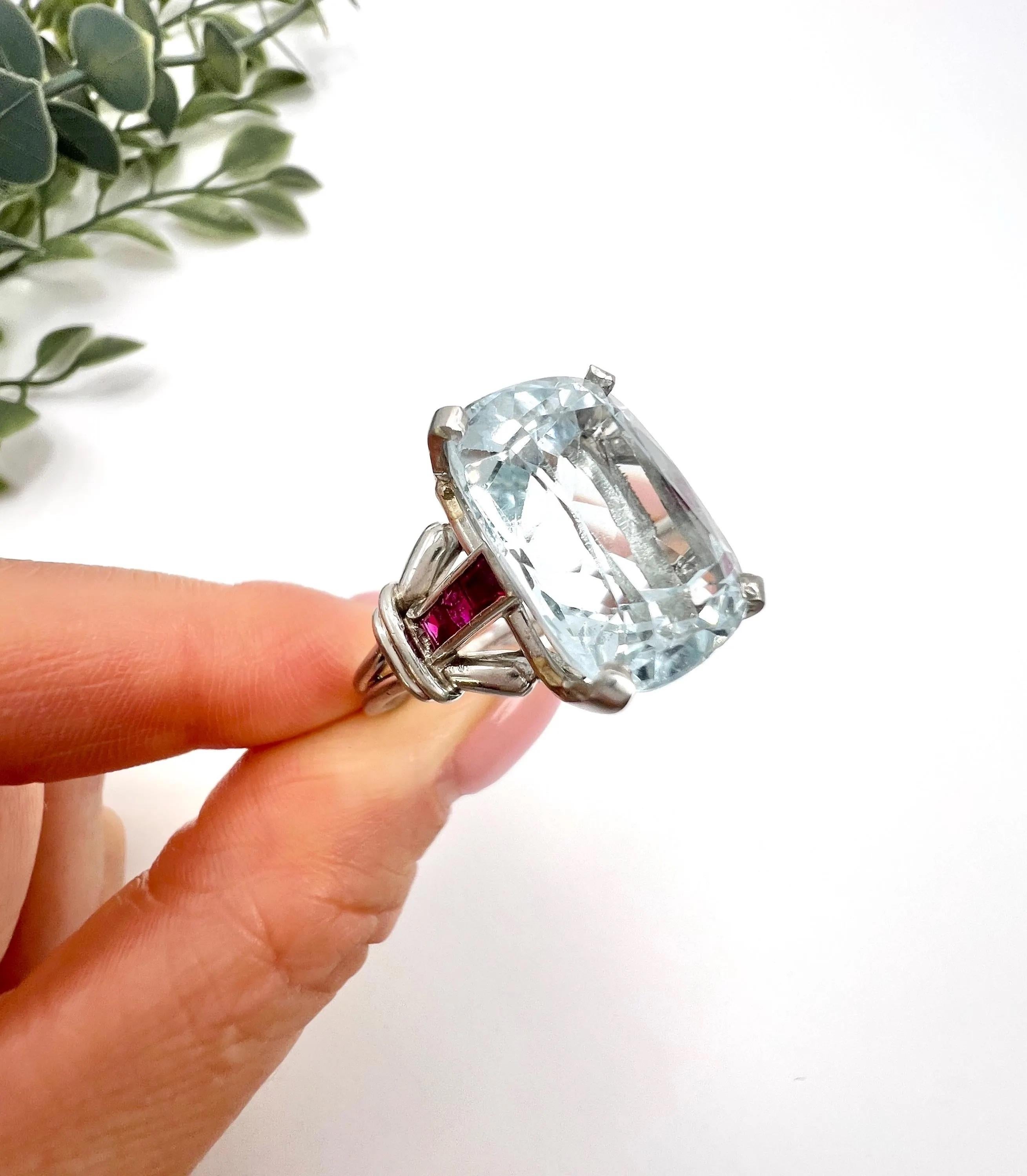 Vintage Platinum, 1960s Cushion Cut Aquamarine & Calibrated Ruby Cocktail Ring For Sale 5