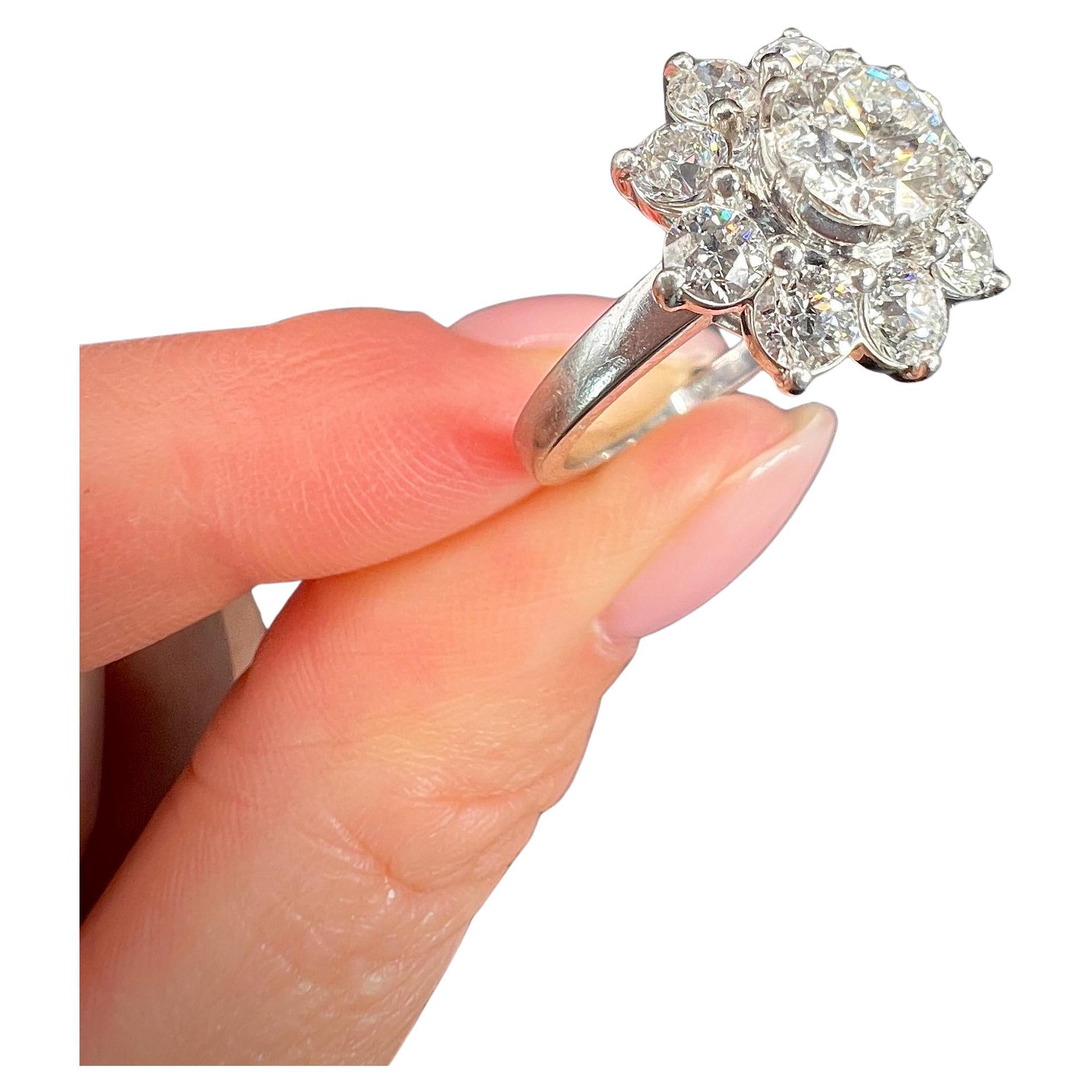 Vintage Platinum, 1980s 2.20 Carat Diamond Daisy Cluster Ring
