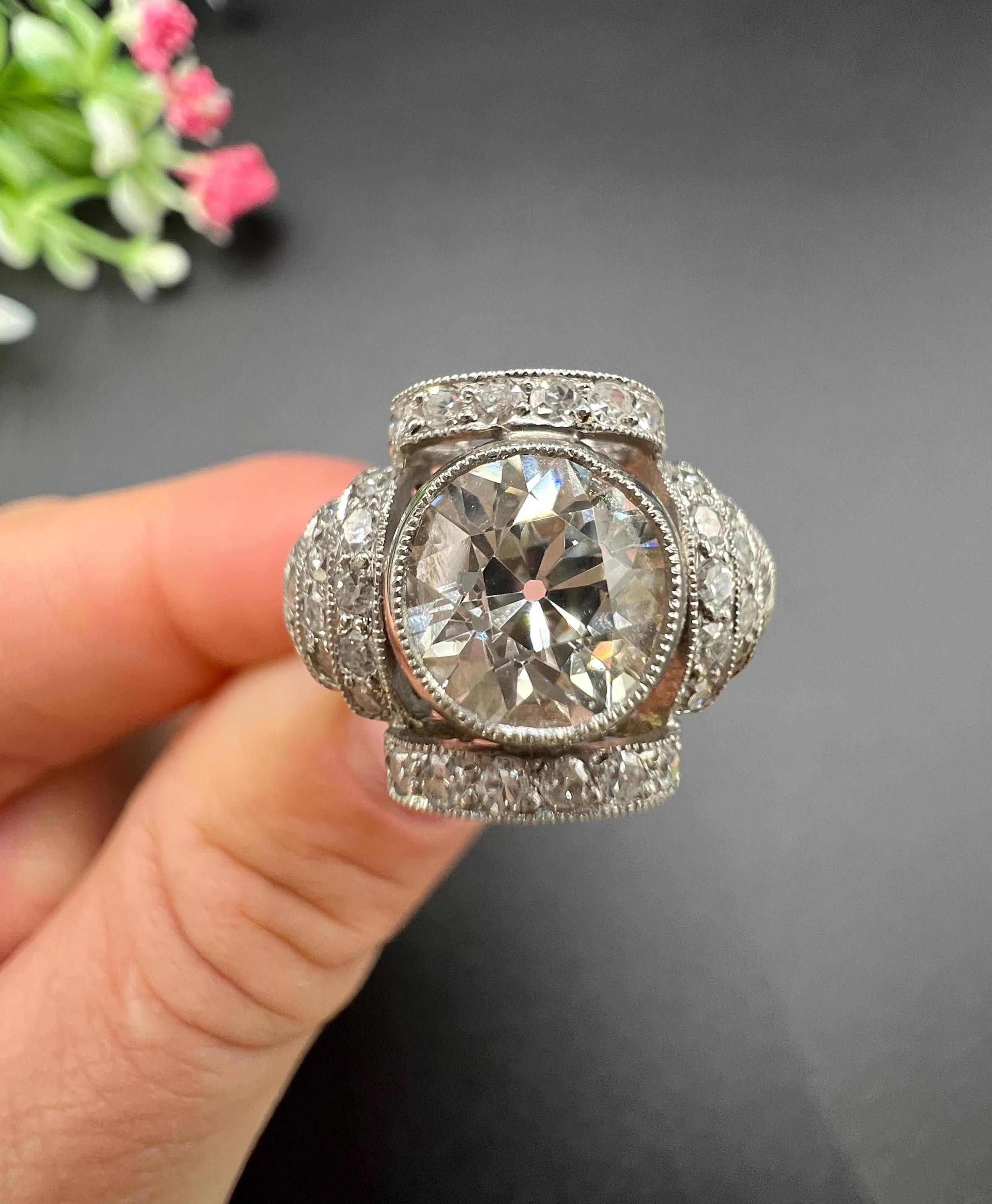 Vintage Platinum, 2 Carat Art Deco Style Diamond Engagement Ring For Sale 6