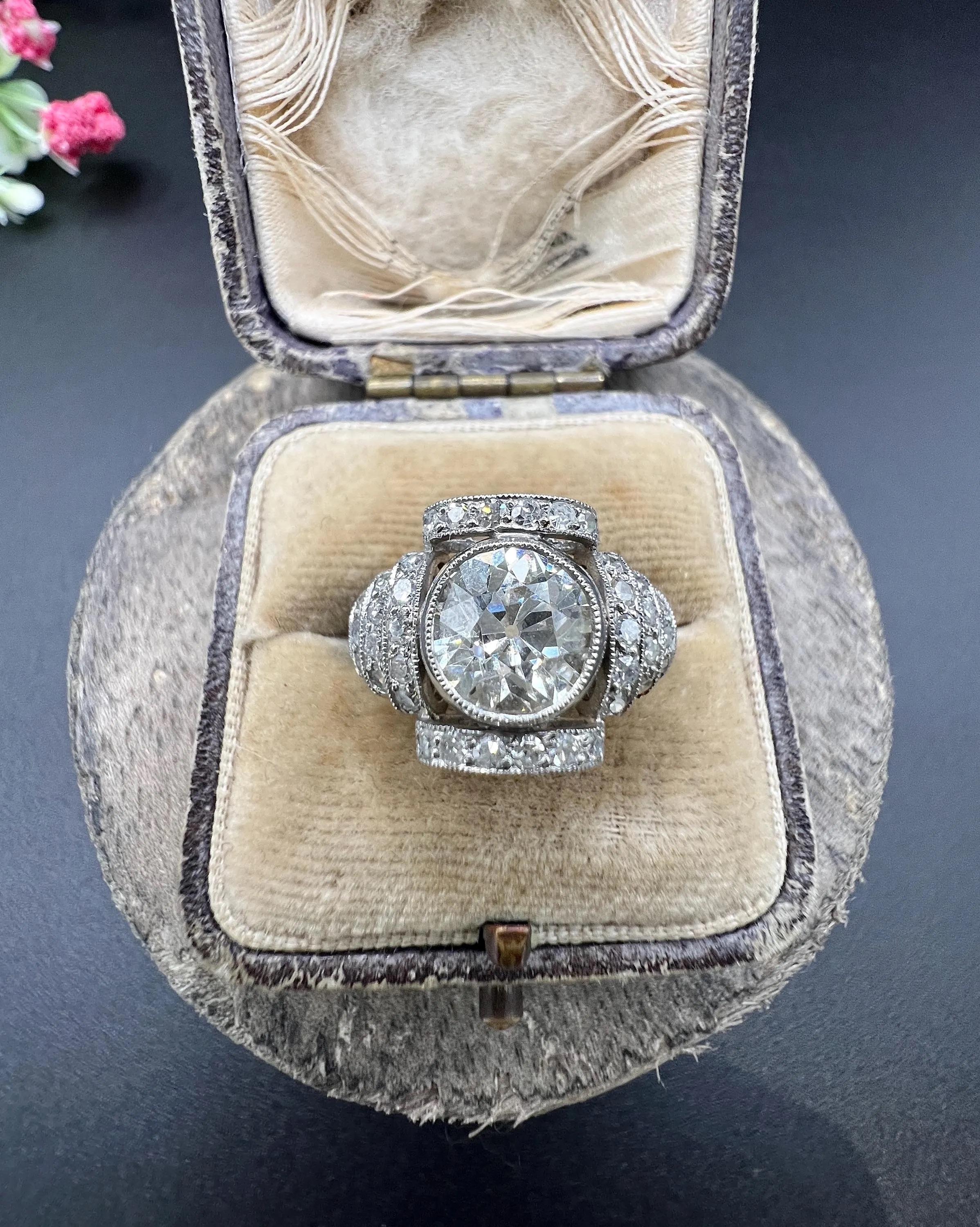 Women's or Men's Vintage Platinum, 2 Carat Art Deco Style Diamond Engagement Ring For Sale