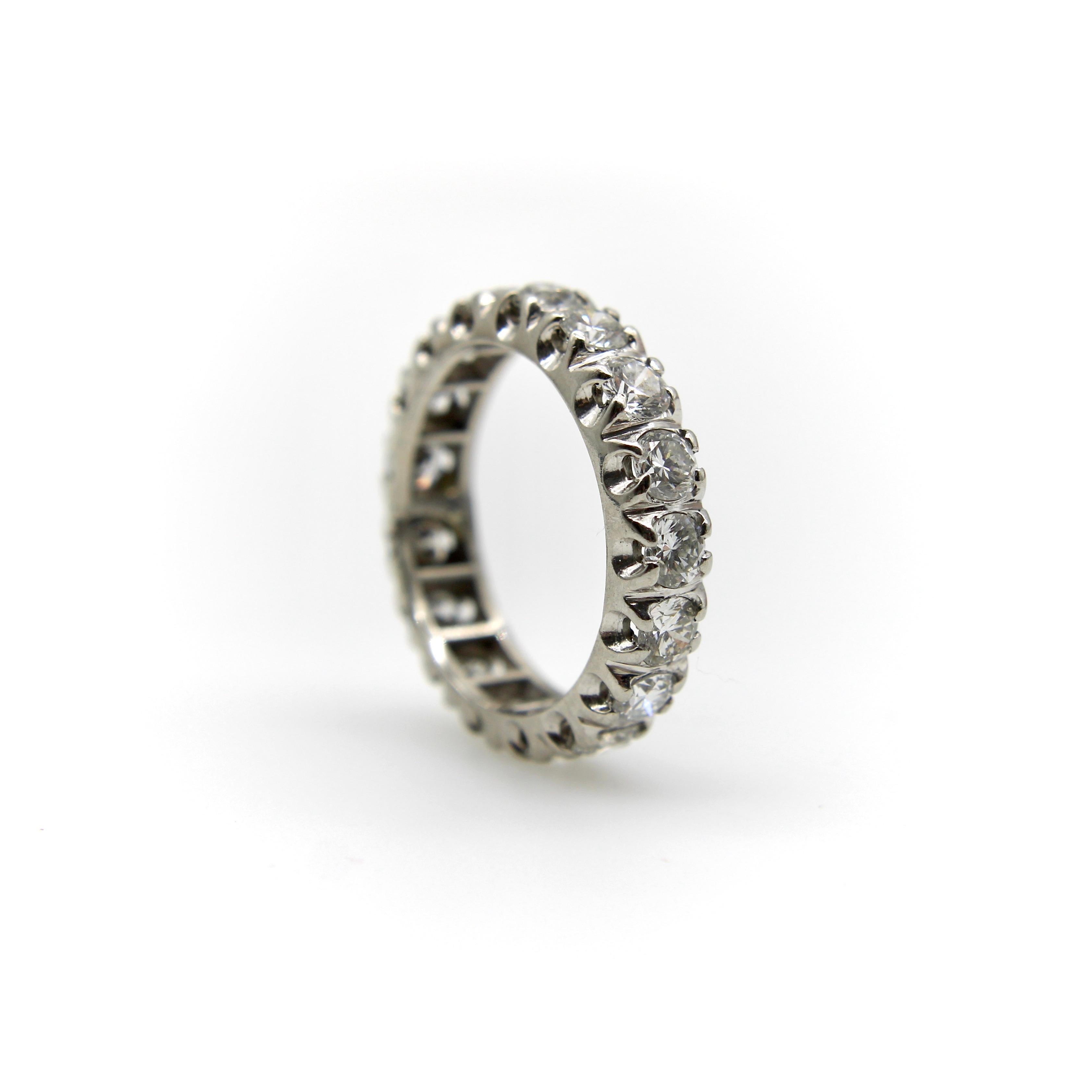 Vintage Platinum 2 Carat Diamond Eternity Band  In Good Condition For Sale In Venice, CA