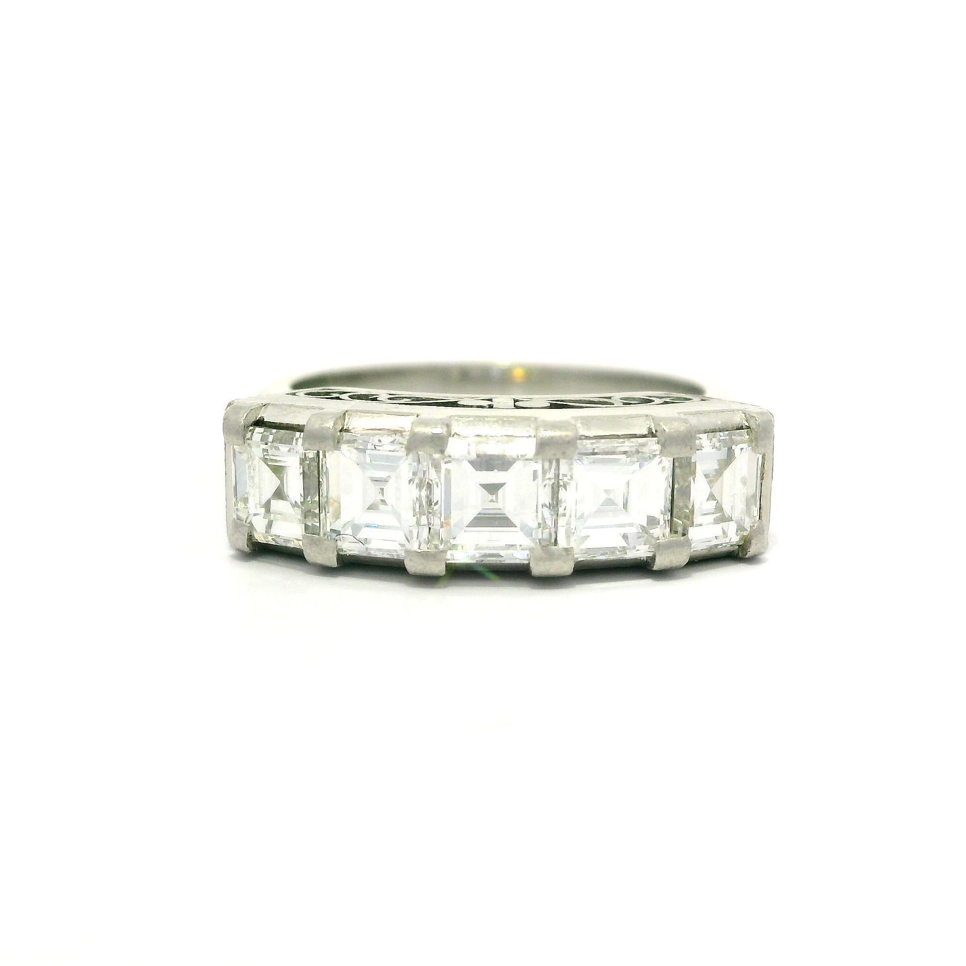 Vintage Platinum 2.07ctw 5 Stone Square Step Carre Cut Diamond Band Ring