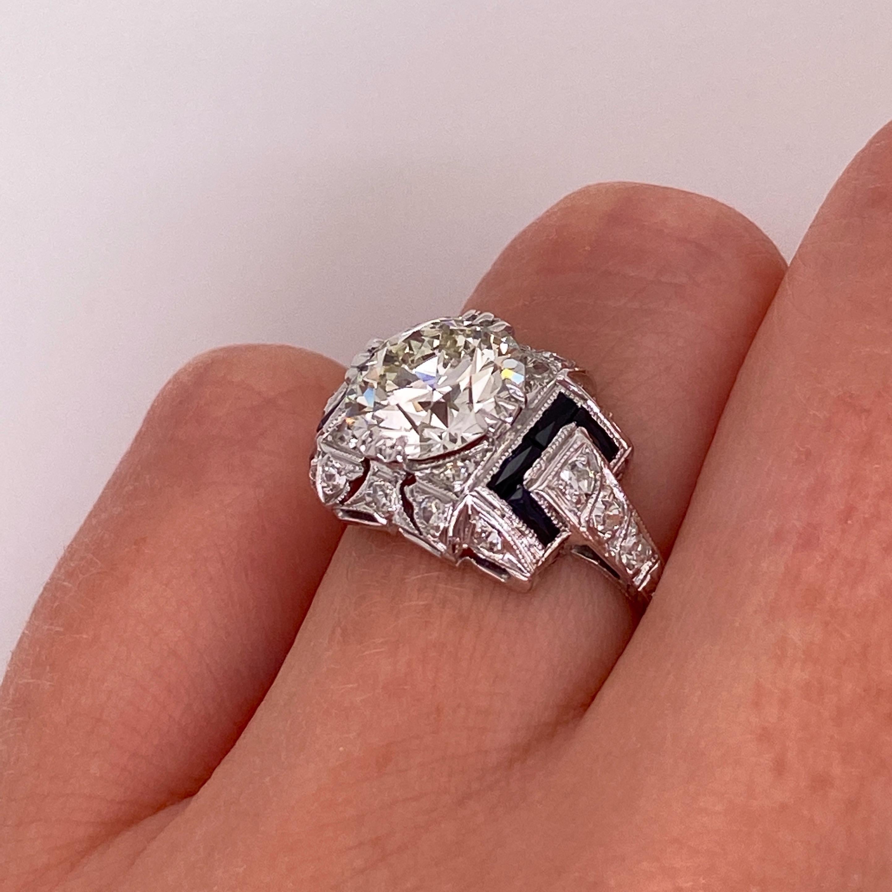 Vintage Platinum 2.23 Carat Diamond Art Deco Engagement Ring For Sale 3